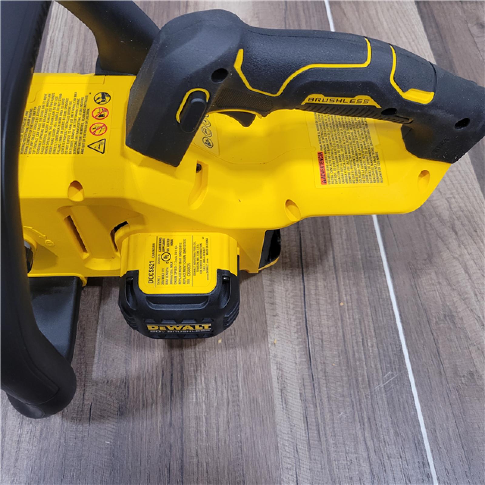 AS-IS DeWalt 20V MAX Compact 12 Brushless Chainsaw (Bare Tool) DCCS621B