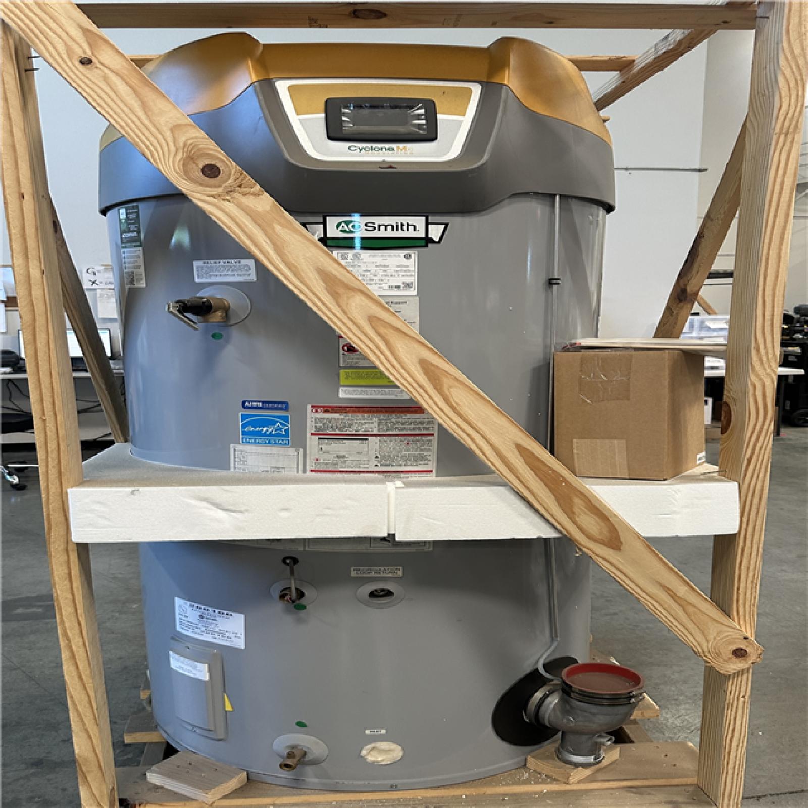 California AS-IS AO Smith Cyclone Mxi Commercial Gas Water Heater Model # BTH-300A 300