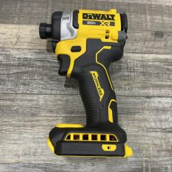 LIKE NEW - DEWALT 20V XR Lithium-Ion Cordless Hammer Drill Kit