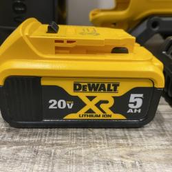 AS-IS DEWALT 20V MAX* XR Brushless Cordless Handheld Blower Kit
