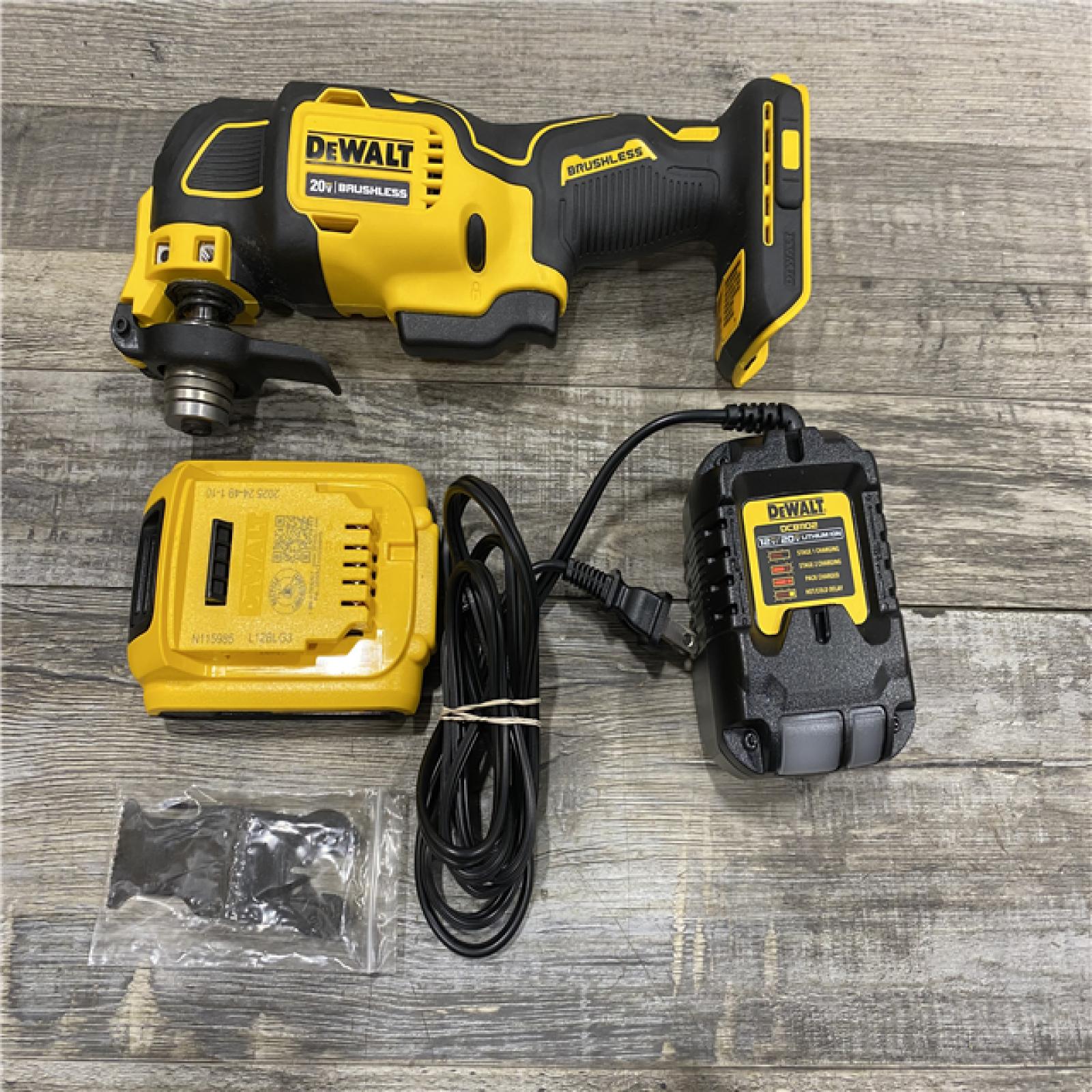 AS-IS DEWALT 20-Volt MAX Lithium-Ion Cordless Brushless Oscillating Tool Kit
