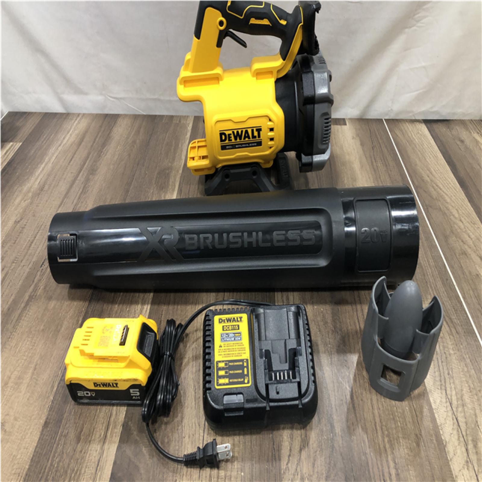 AS-IS DeWalt DCBL722P1 Blower Brushless W/5ah Pk 20v