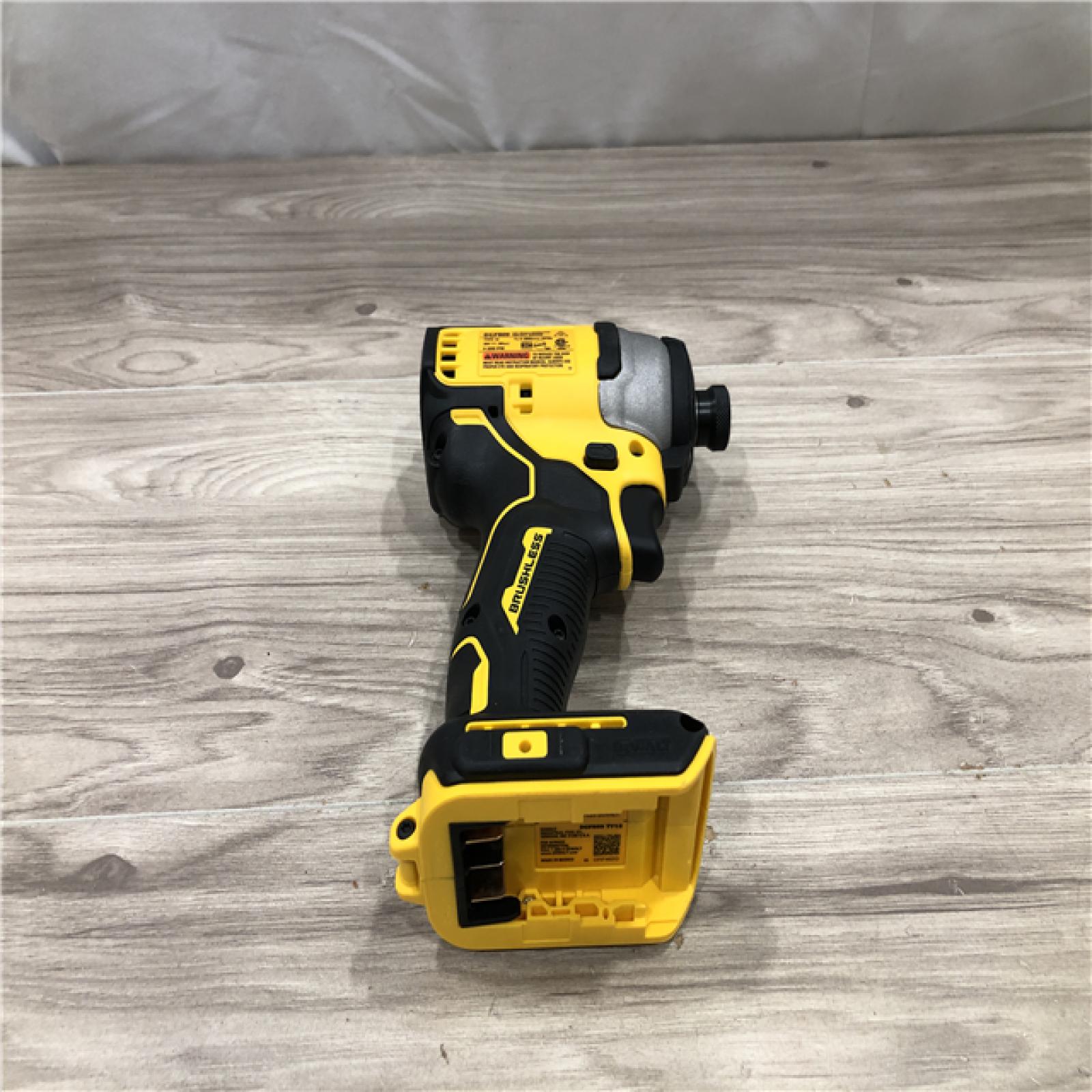 AS-IS DEWALT Atomic 20V Max Lithium-Ion Cordless Compact 1/4 in. Impact Driver Kit