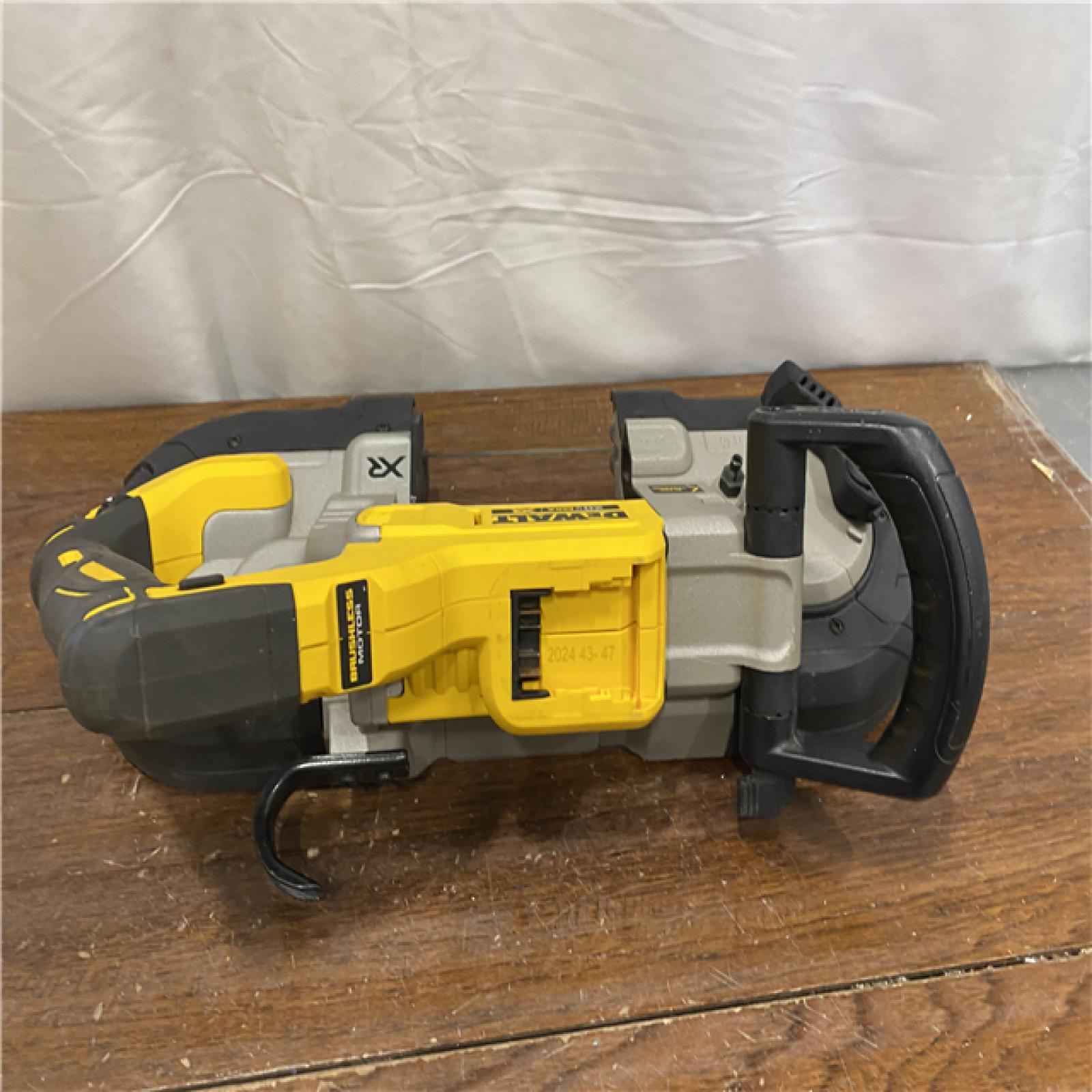 AS-ISDEWALT 20V MAX XR Cordless Li-Ion 5 Band Saw (Bare) DCS374B New