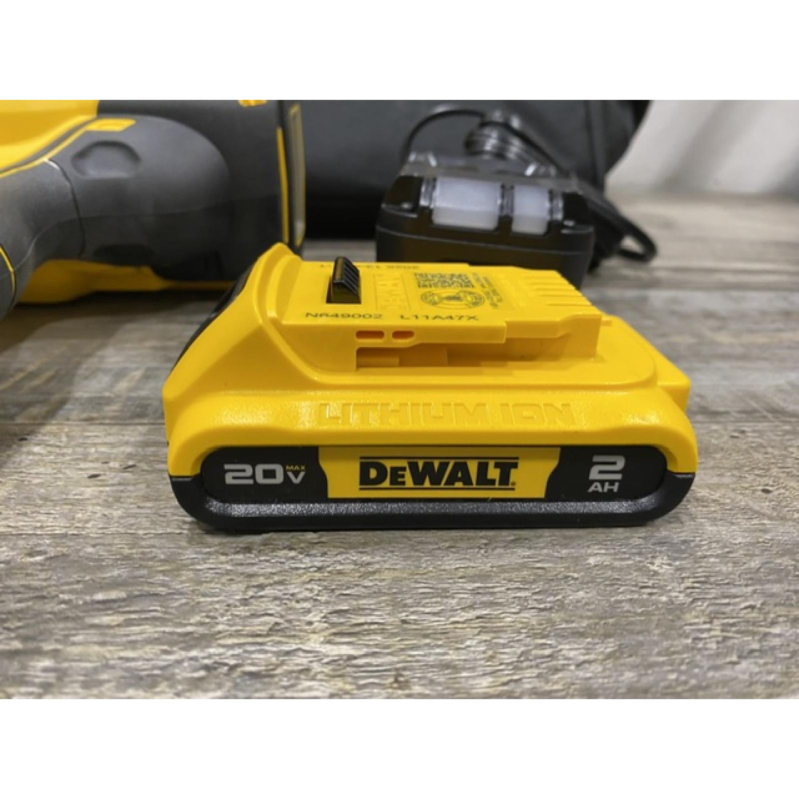 AS-IS DEWALT 20V MAX XR 18 Gauge Brad Nailer Kit