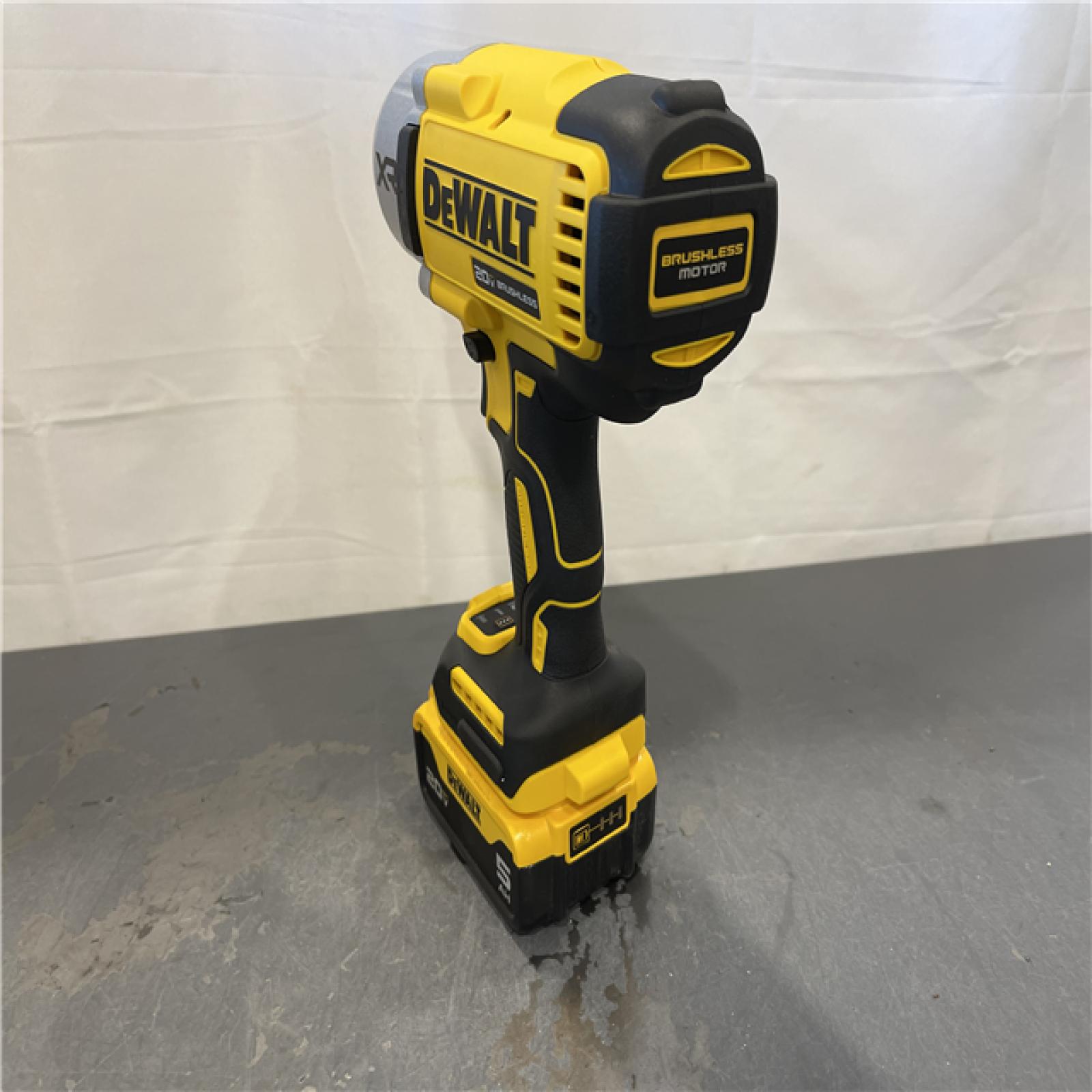 AS-IS - Dewalt 20V MAX Lithium-Ion Cordless 1/2 in. Impact Wrench Kit