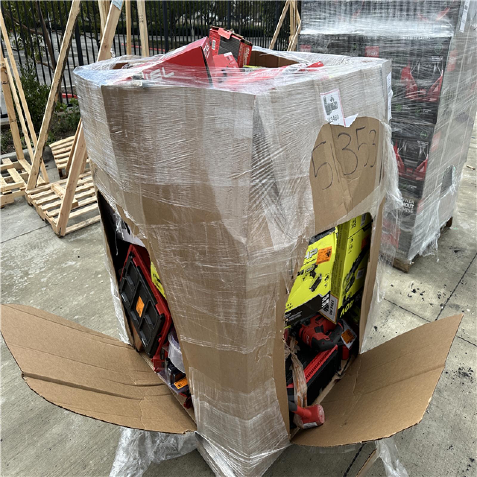 California NEW TORO & Tool Pallets Lot of 3 PR051353