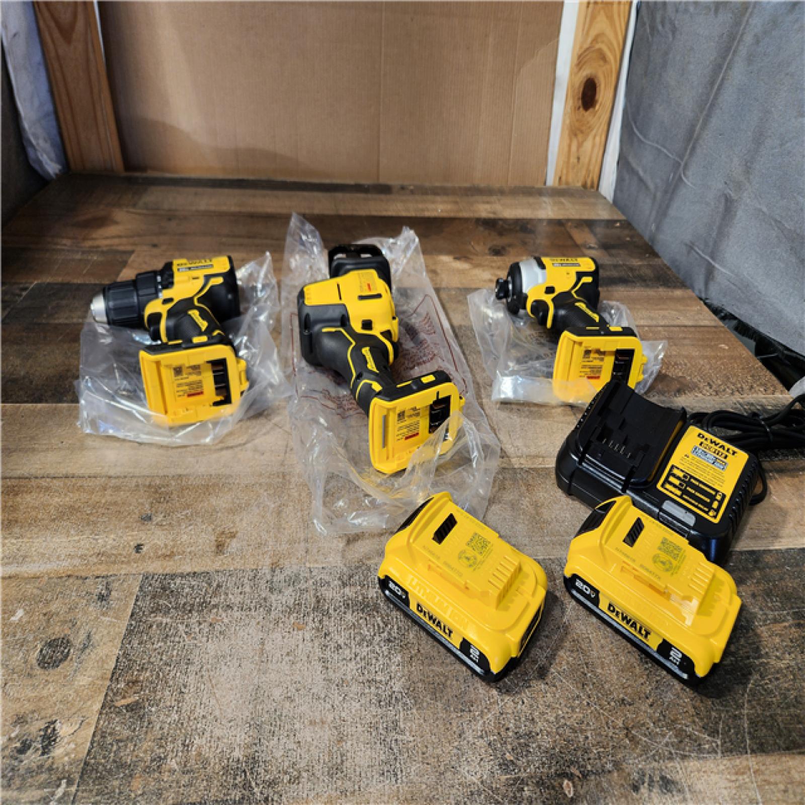 Houston Location - DeWalt 20V MAX ATOMIC Cordless Brushless 3 Tool Combo Kit - Appears In GOOD Condition