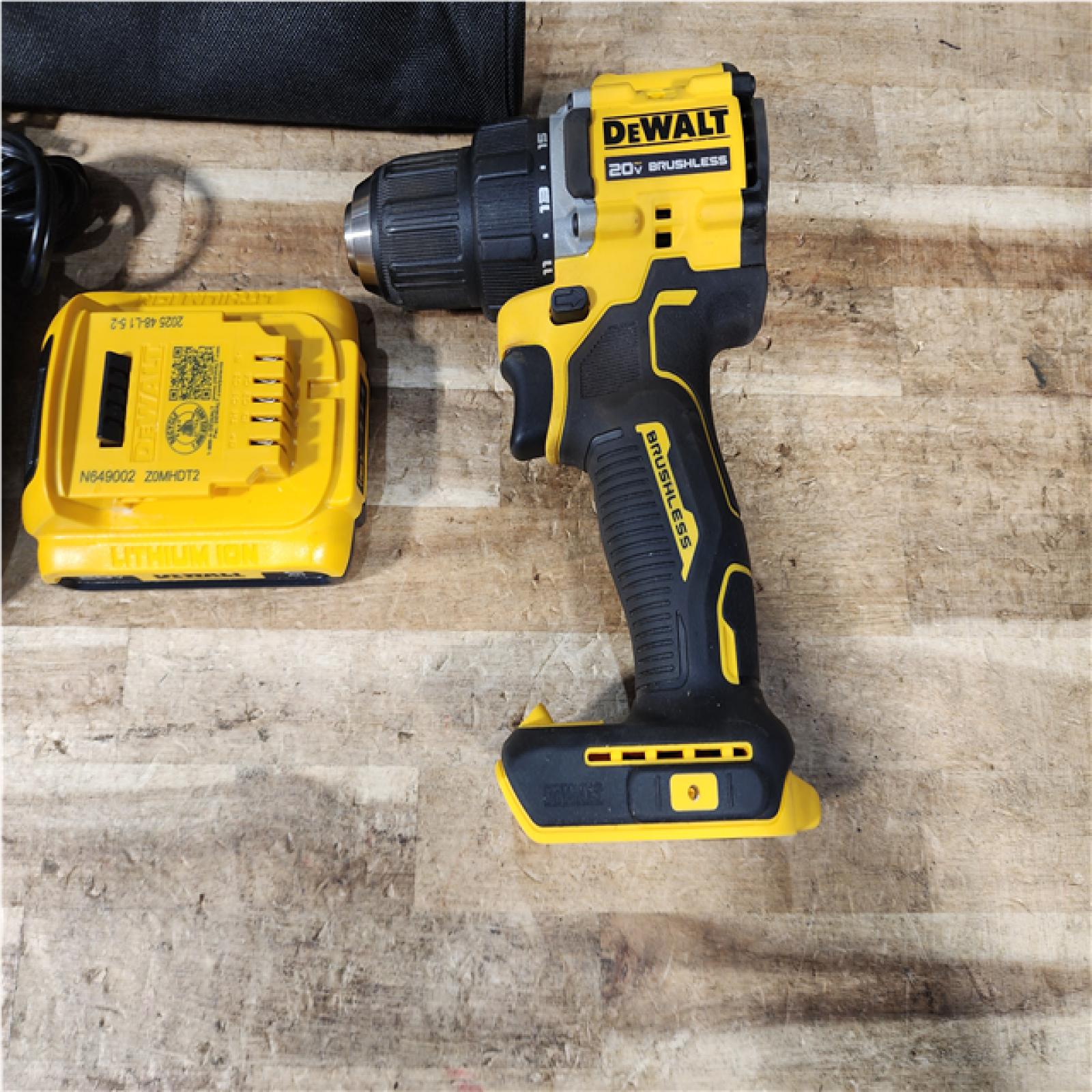 HOUSTON LOCATION - AS - IS DEWALT Atomic 20V Lithium-Ion Cordless Compact 1/2 in. Drill/Driver Kit