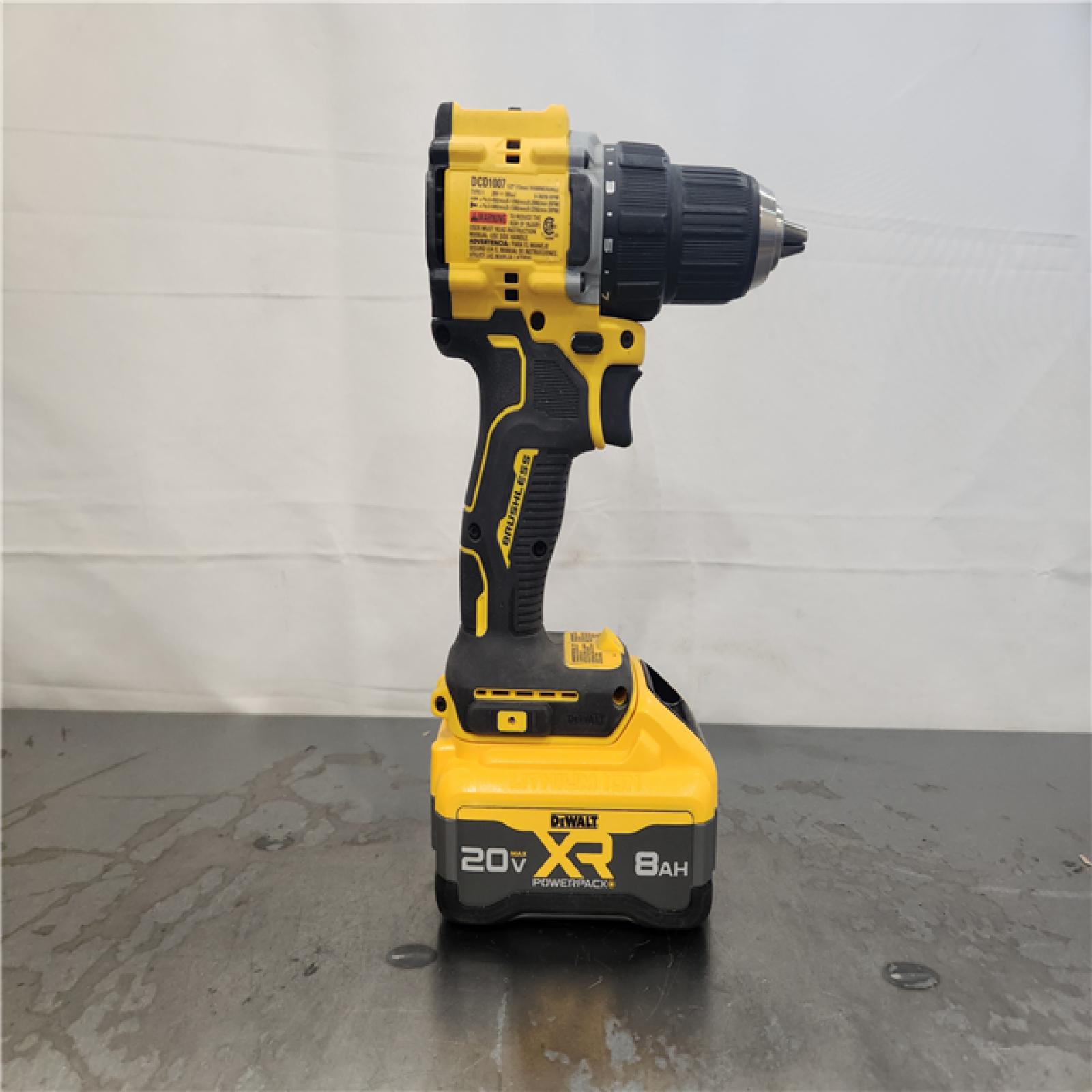 AS-IS- DEWALT 20V XR Lithium-Ion Cordless Hammer Drill Kit