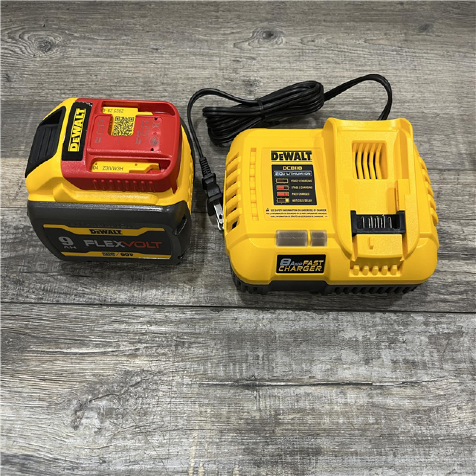 AS-IS DEWALT 20V/60V MAX FLEXVOLT Lithium-Ion 9.0Ah Battery and Charger Starter Kit