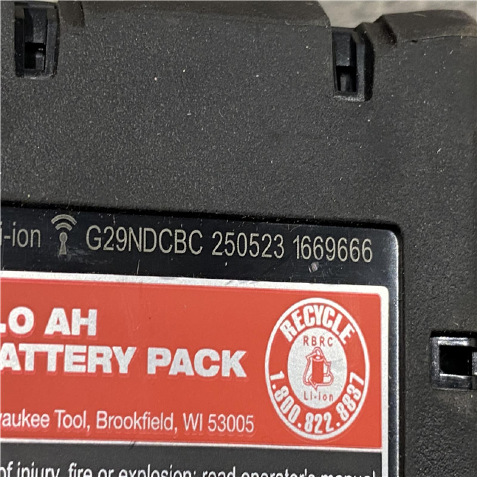 AS-IS Milwaukee FUEL 18V Lithium-Ion Brushless Cordless 3/8 in. Compact Impact Wrench Kit