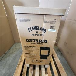 Phoenix NEW CLEVELAND IRON WORKS Heats up to 2 000 sq. ft. Ontario Wood Stove - Black (SEALED)