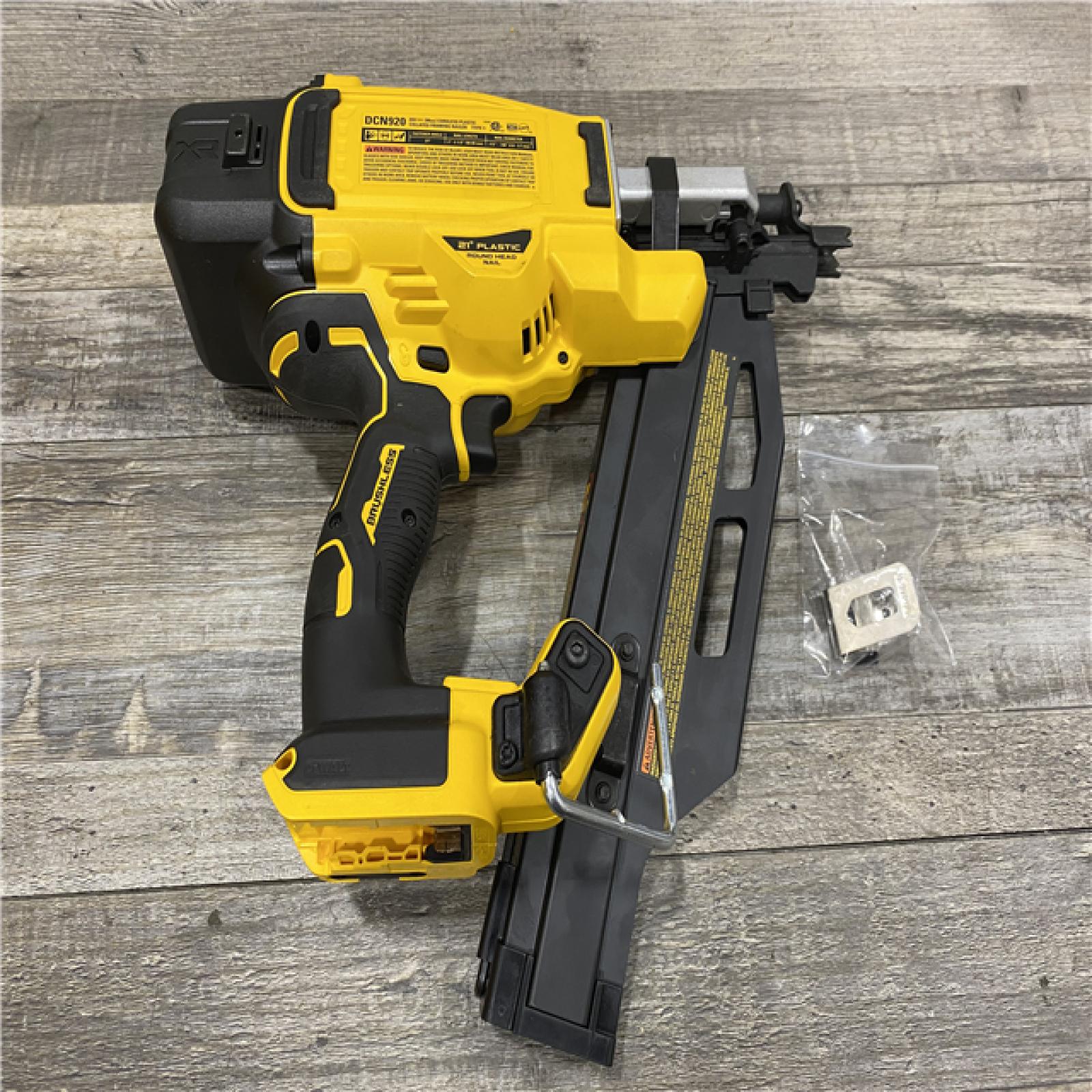 AS-IS DEWALT 20-Volt 21° Cordless Framing Nailer (Tool-Only)