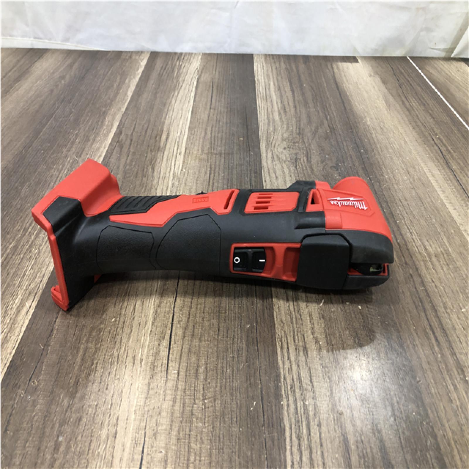 AS-IS Milwaukee 18V Lithium-Ion Cordless Oscillating Multi-Tool (Tool-Only)