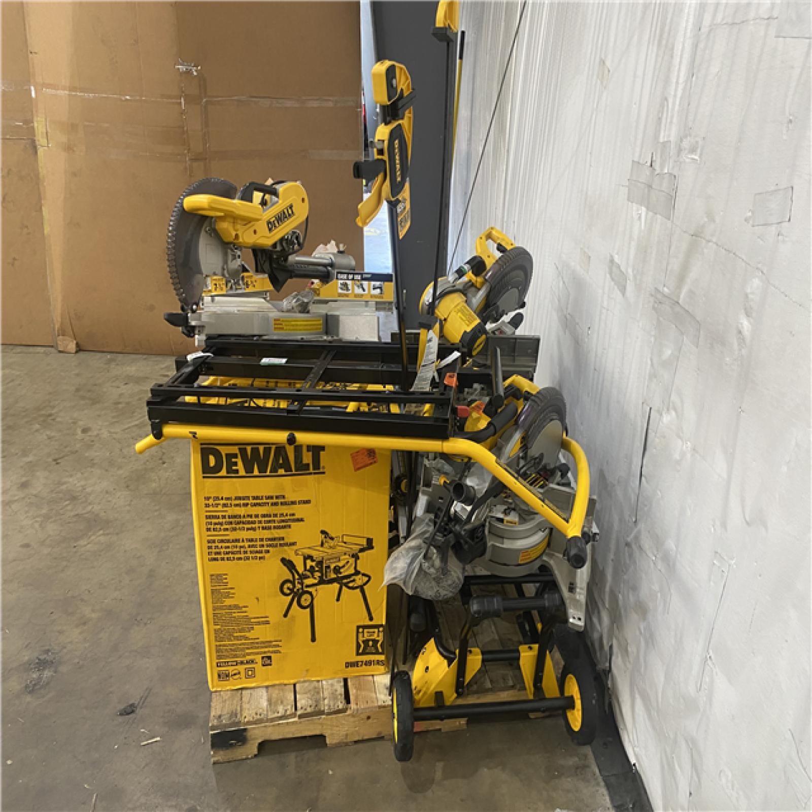 Houston Location AS IS - Tool Pallet