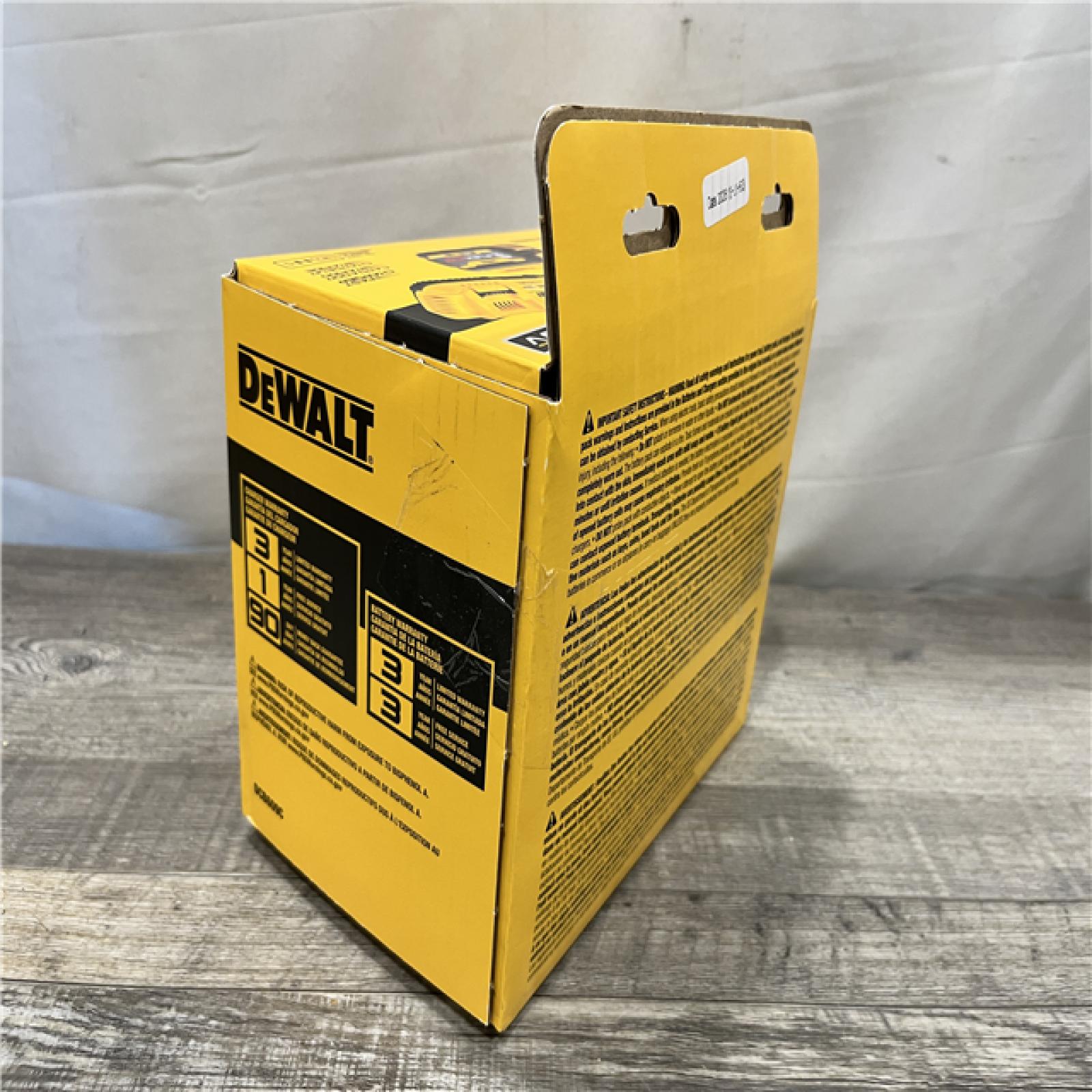 NEW - DEWALT 20V/60V MAX FLEXVOLT Lithium-Ion 9.0Ah Battery and Charger Starter Kit