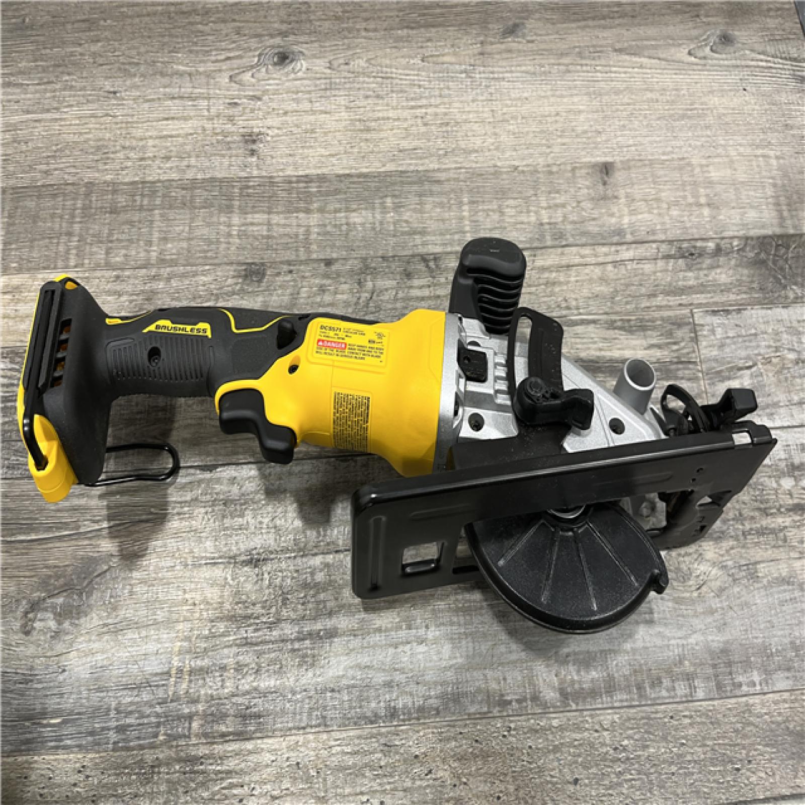 AS-IS DEWALT ATOMIC 20V MAX Cordless Brushless 4-1/2 in. Circular Saw (Tool Only)