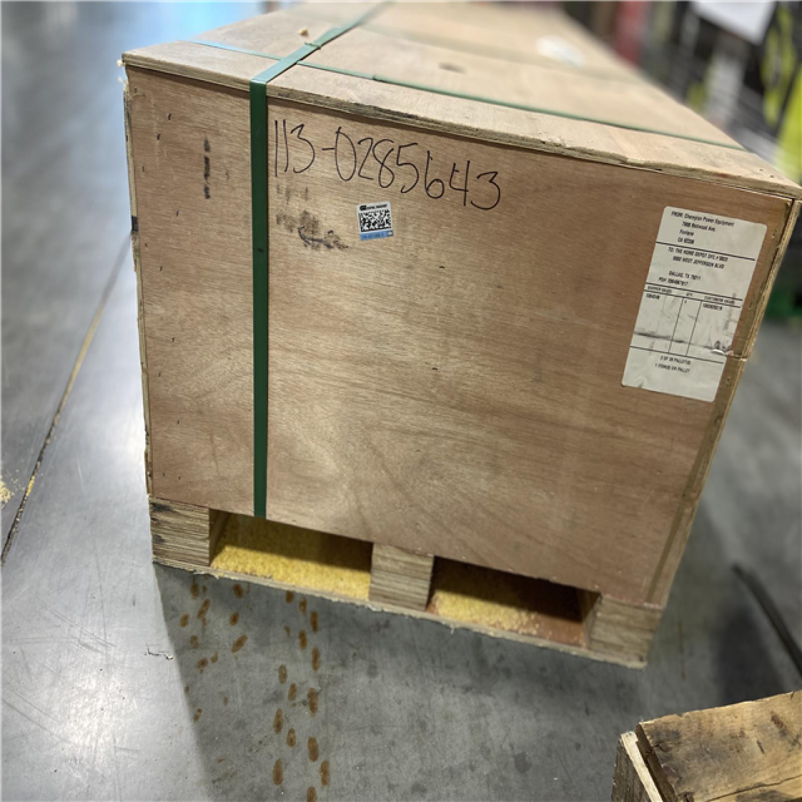 DALLAS LOCATION - Champion Power Equipment 27 Ton 224 cc Gas Powered Hydraulic Wood Log Splitter w/Vertical/Horizontal Operation and Auto Return-with Hydraulic Oil