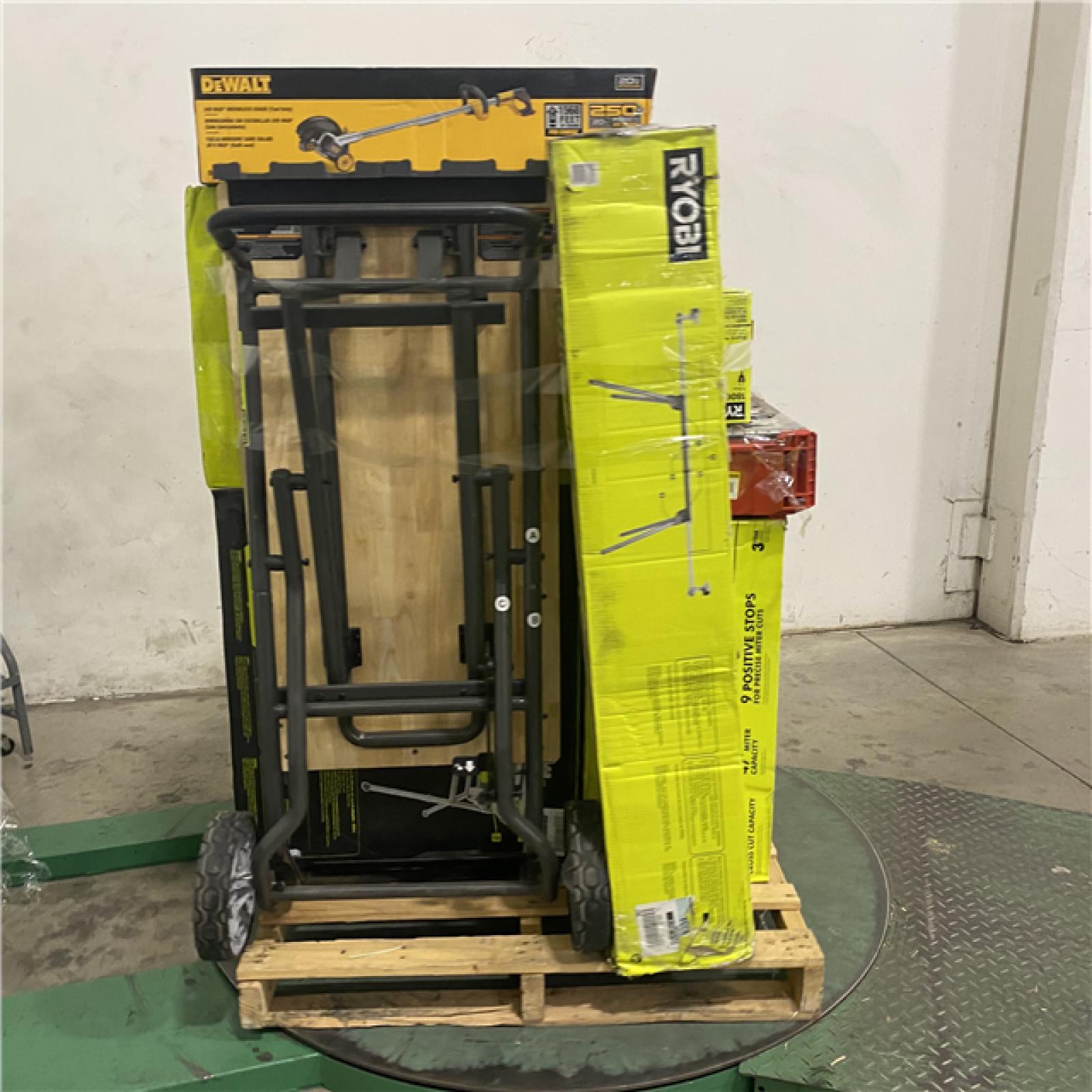 Dallas Location - As-Is Tool Pallet