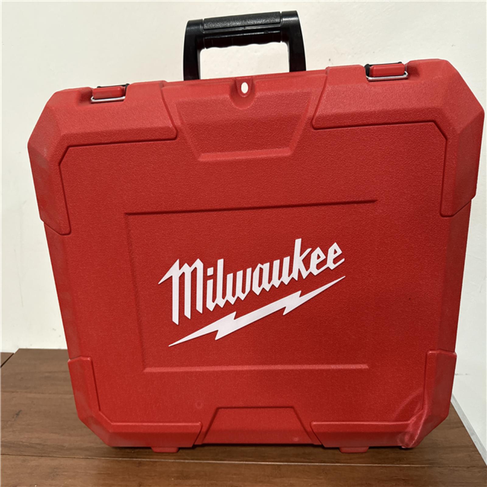 California NEW Milwaukee M18 Short Throw Press Tool Kit with Pex Crimp Jaws, includes (2) Batteries, Charger & Hard Case