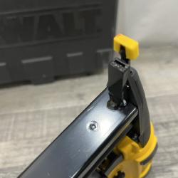NEW - DEWALT Pneumatic 18-Gauge 1/4 in. Crown Corded Stapler