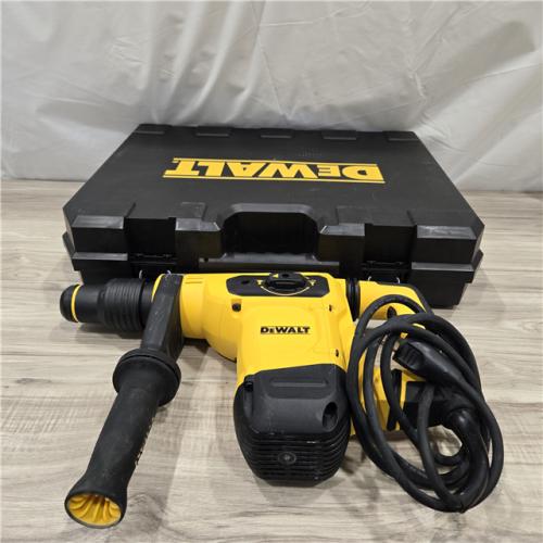AS-IS DEWALT 10.5 Amp 1-9/16 in. Corded SDS-MAX Combination Concrete/Masonry Rotary Hammer