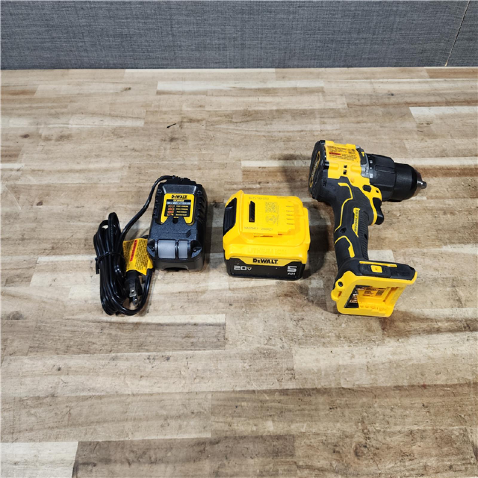 HOUSTON LOCATION - AS - IS DEWALT ATOMIC 20V Lithium-Ion Cordless 1/2 in. Hammer Drill Kit