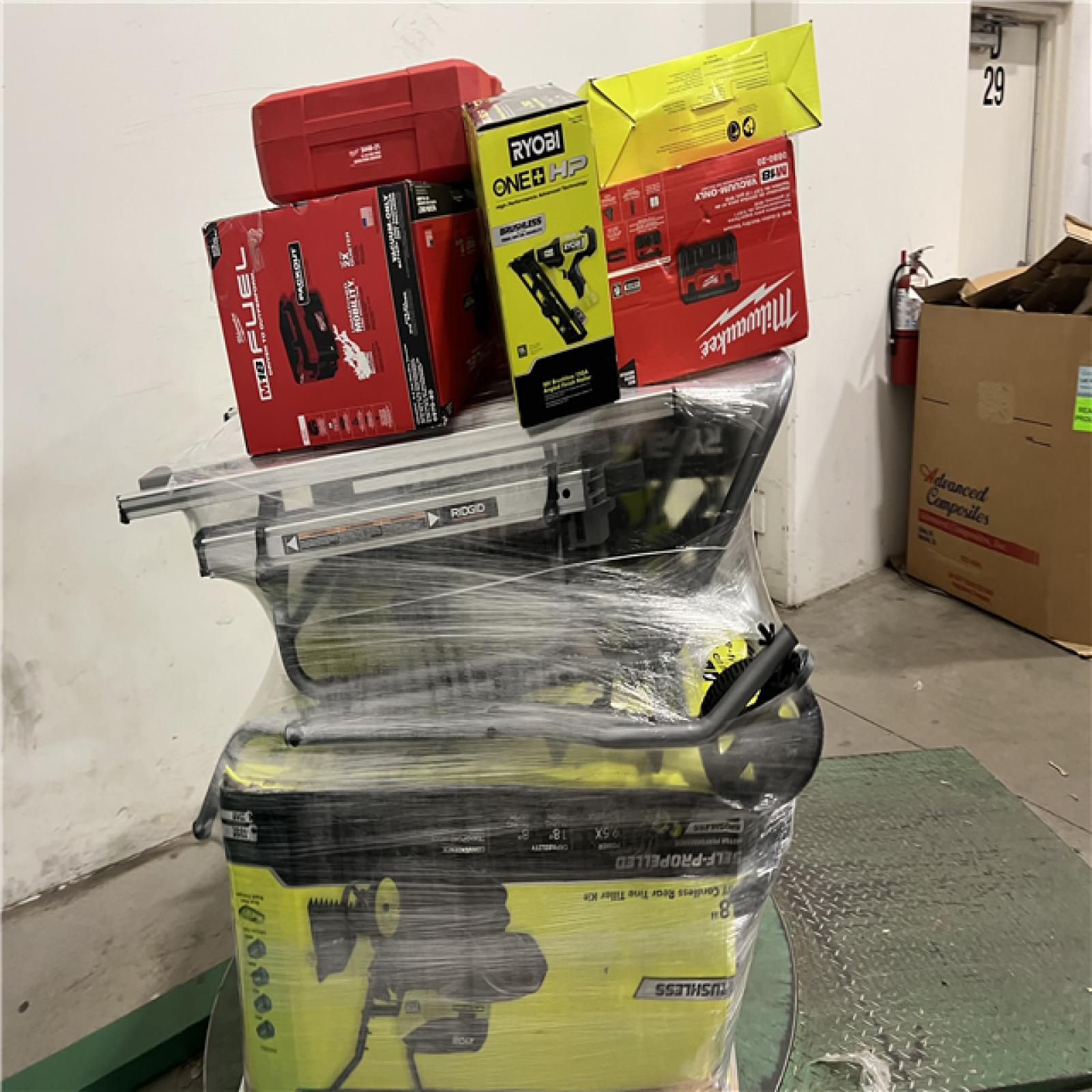 Dallas Location - As-Is Tool Pallet
