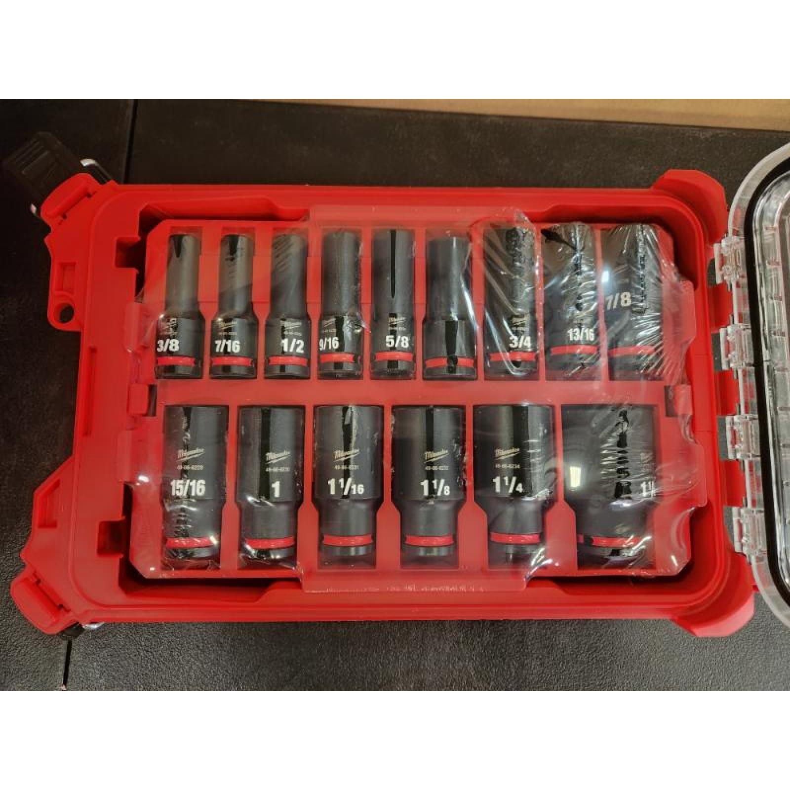 Phoenix NEW Milwaukee SHOCKWAVE Impact-Duty 1/2 in. Drive Metric and SAE Standard Impact PACKOUT Socket Set 15 pieces (SEALED)