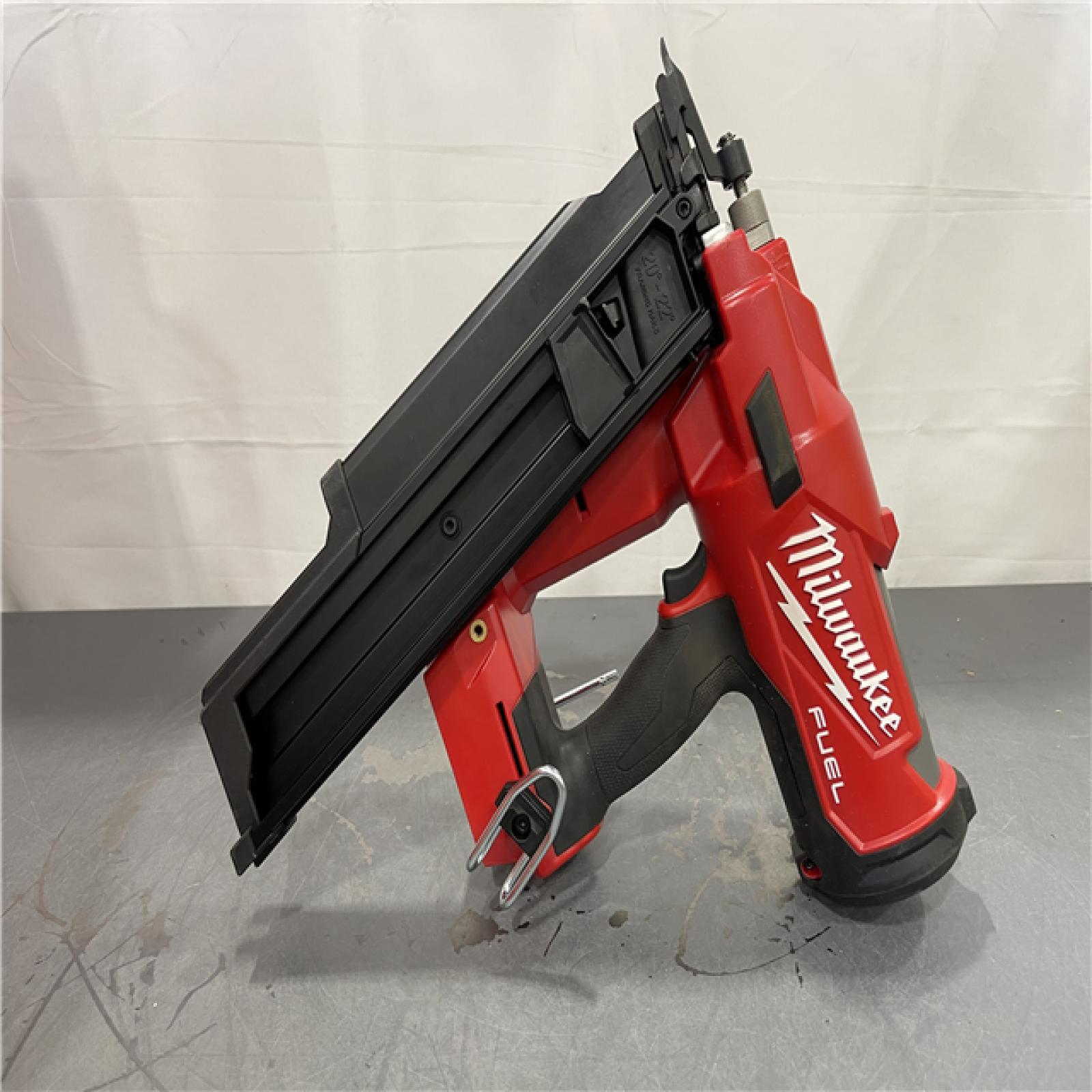 AS-IS - Milwaukee M18 FUEL 3-1/2 in. 18V 21-Degree Lithium-Ion Brushless Cordless Framing Nailer