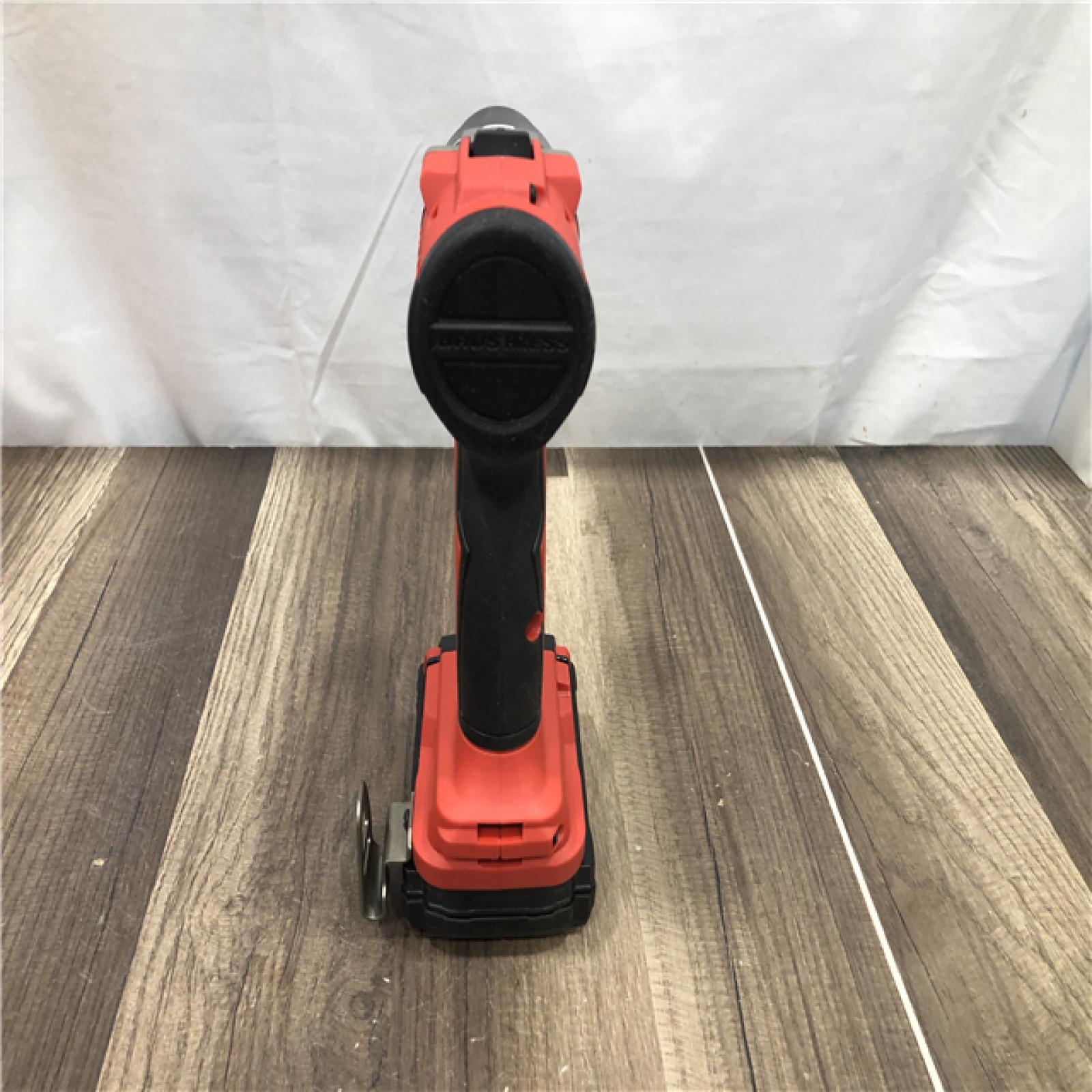 AS-IS Milwaukee 18V Lithium-Ion Brushless Cordless 1/2 in. Compact Drill/Driver Kit