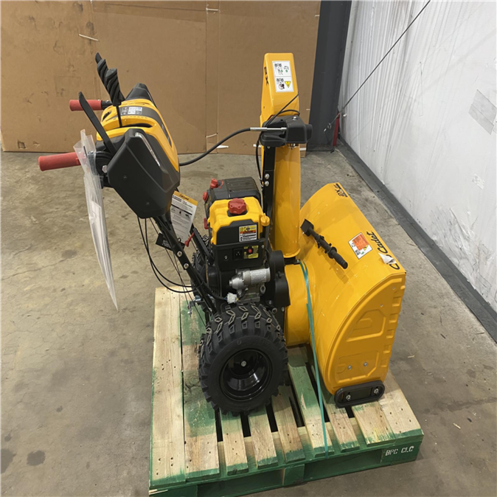 Houston Location AS IS - Cub Cadet 2X 28 in. Snowblower