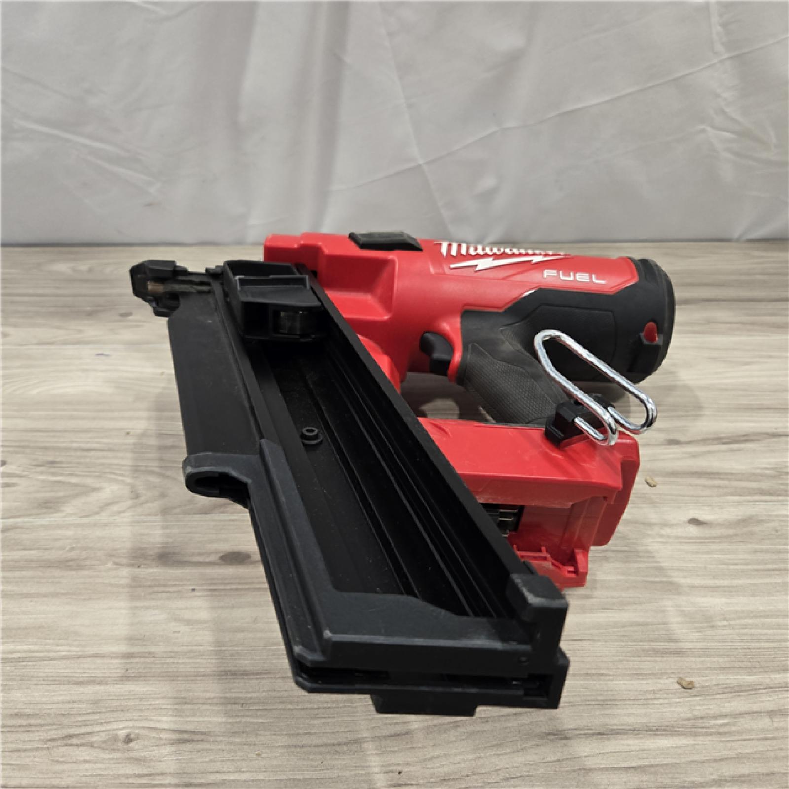 AS-IS Milwaukee 2744-20 M18 FUEL 18V 21-Degree Cordless Framing Nailer (Tool-Only)