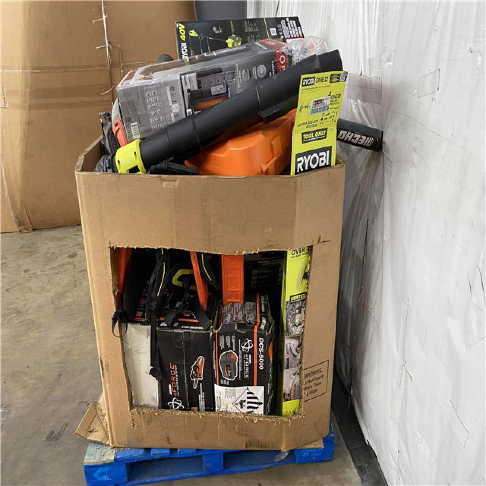 Houston Location AS IS - Outdoor Pallet