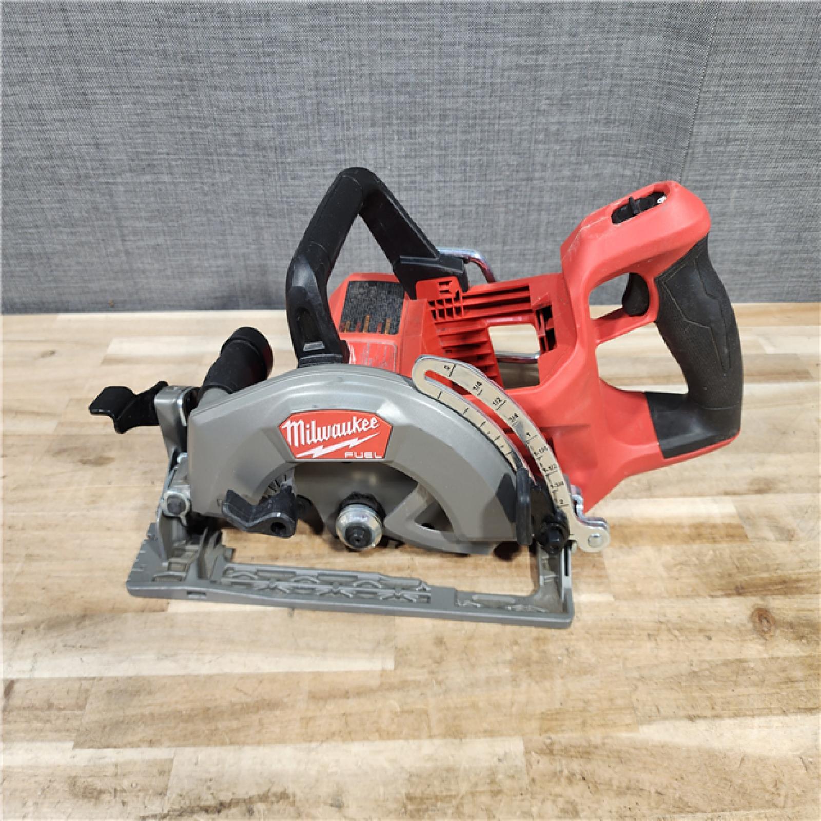 HOUSTON LOCATION - AS-IS Milwaukee  FUEL 18V Lithium-Ion Cordless 7-1/4 in. Rear Handle Circular Saw (Tool-Only)