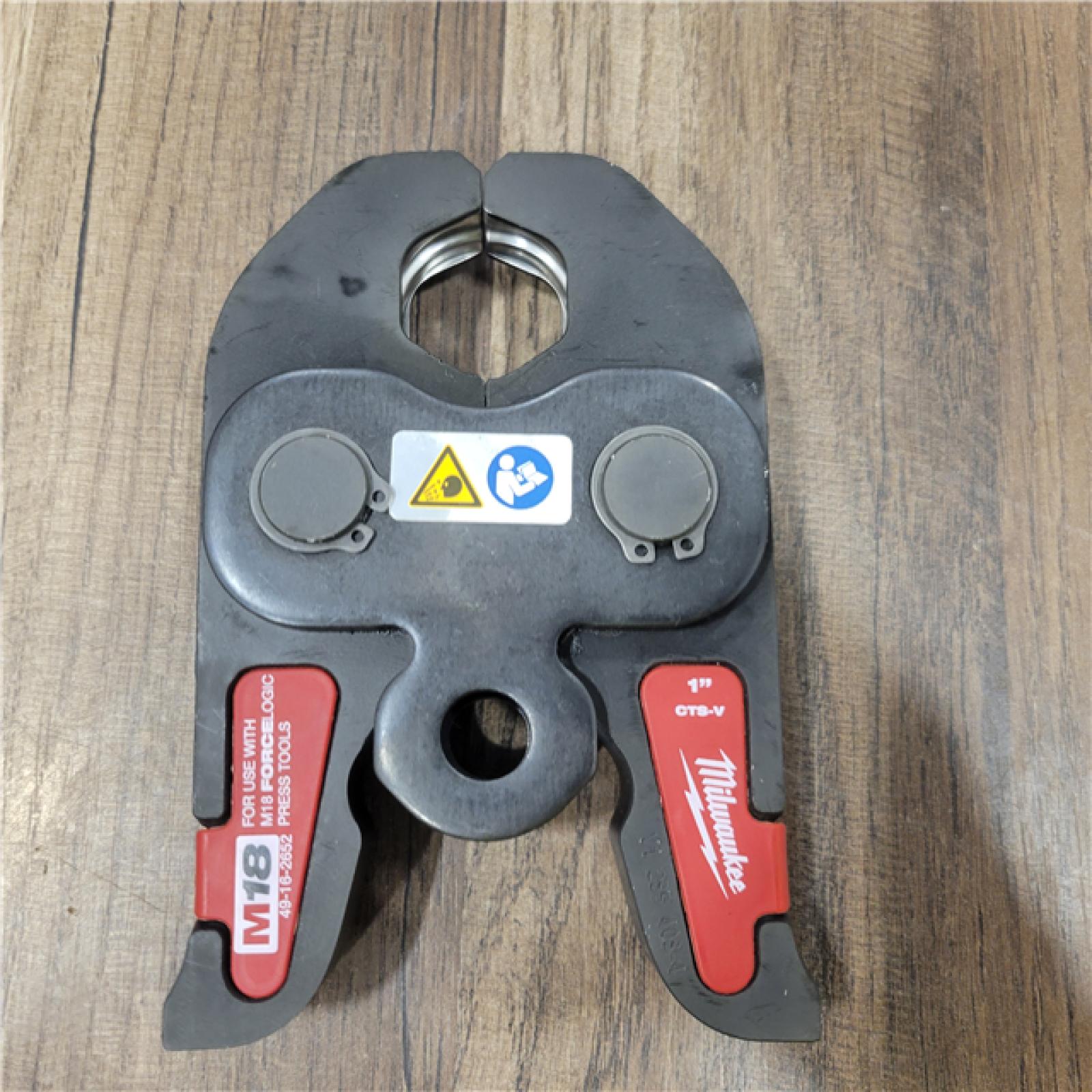 AS-IS Milwaukee M18 ProPress FORCELOGIC Press Jaw 1 49-16-2652