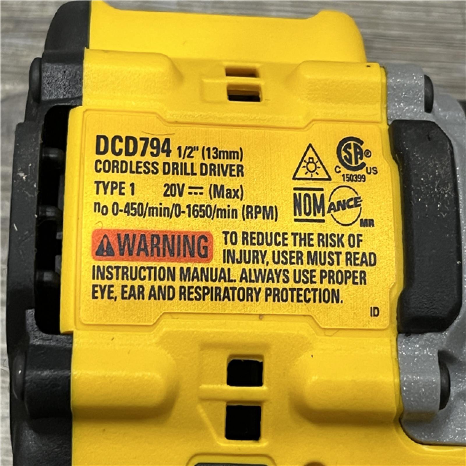 AS-IS DEWALT Atomic 20V Lithium-Ion Cordless Compact 1/2 in. Drill/Driver Kit