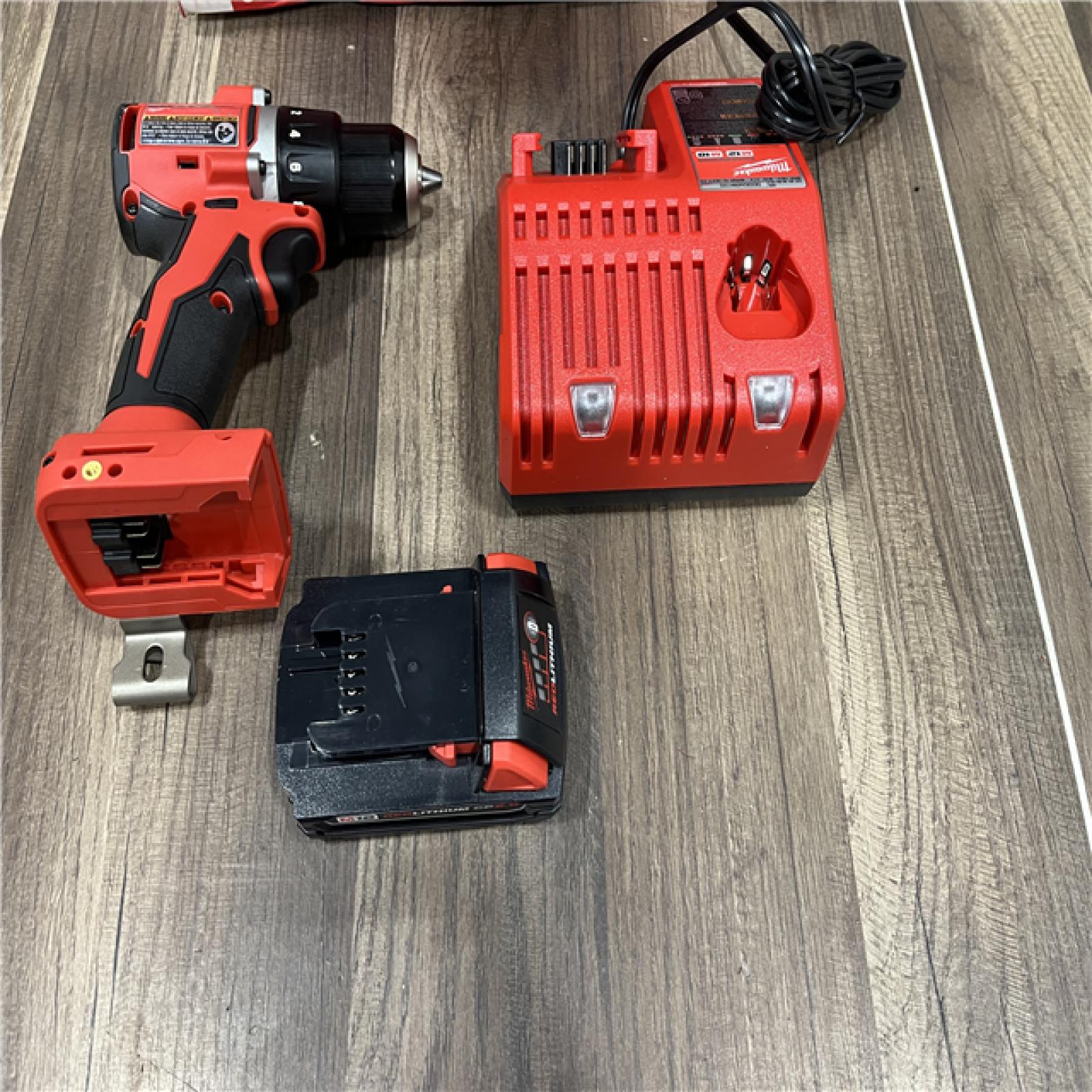 GOOD Milwaukee M18 Compact Next Gen 1/2 in. Brushless Cordless Drill/Driver Kit (Battery & Charger)
