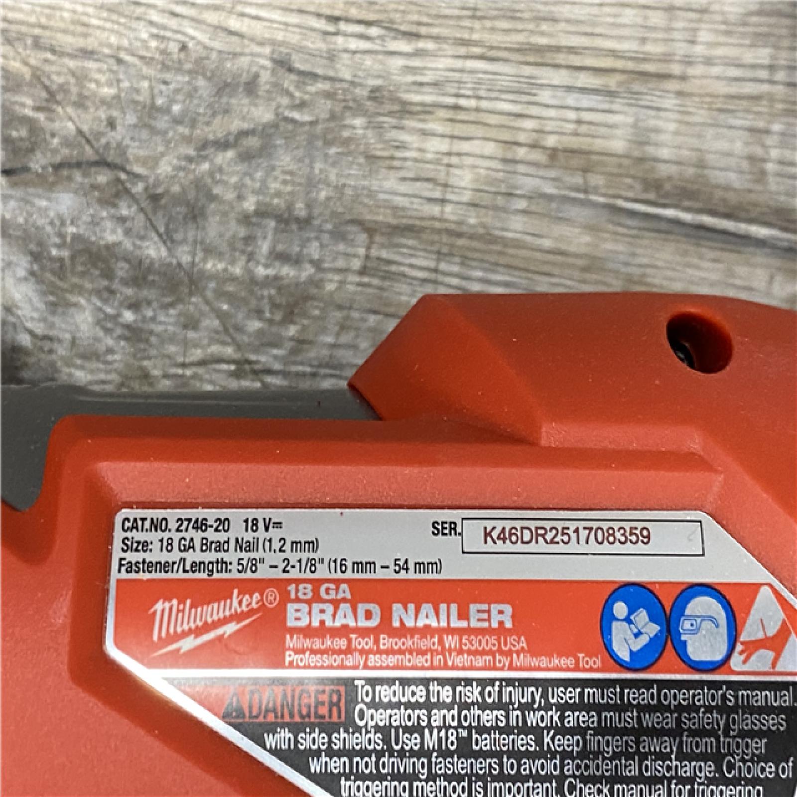 AS-IS Milwaukee FUEL 18-Volt Lithium-Ion Brushless Cordless 18-Gauge Brad Nailer (Tool-Only)