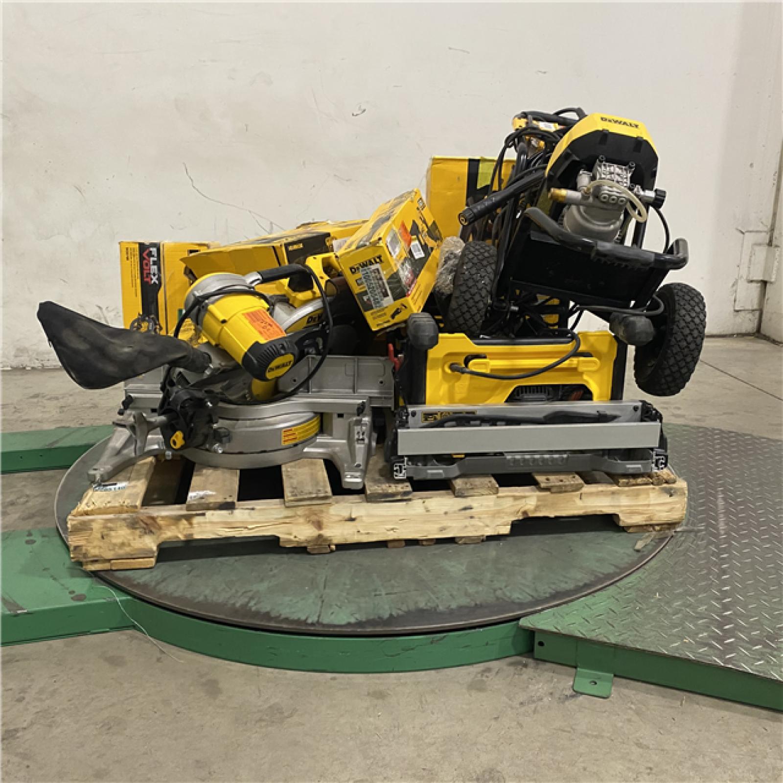 Dallas Location - As-Is DEWALT Tool Pallet