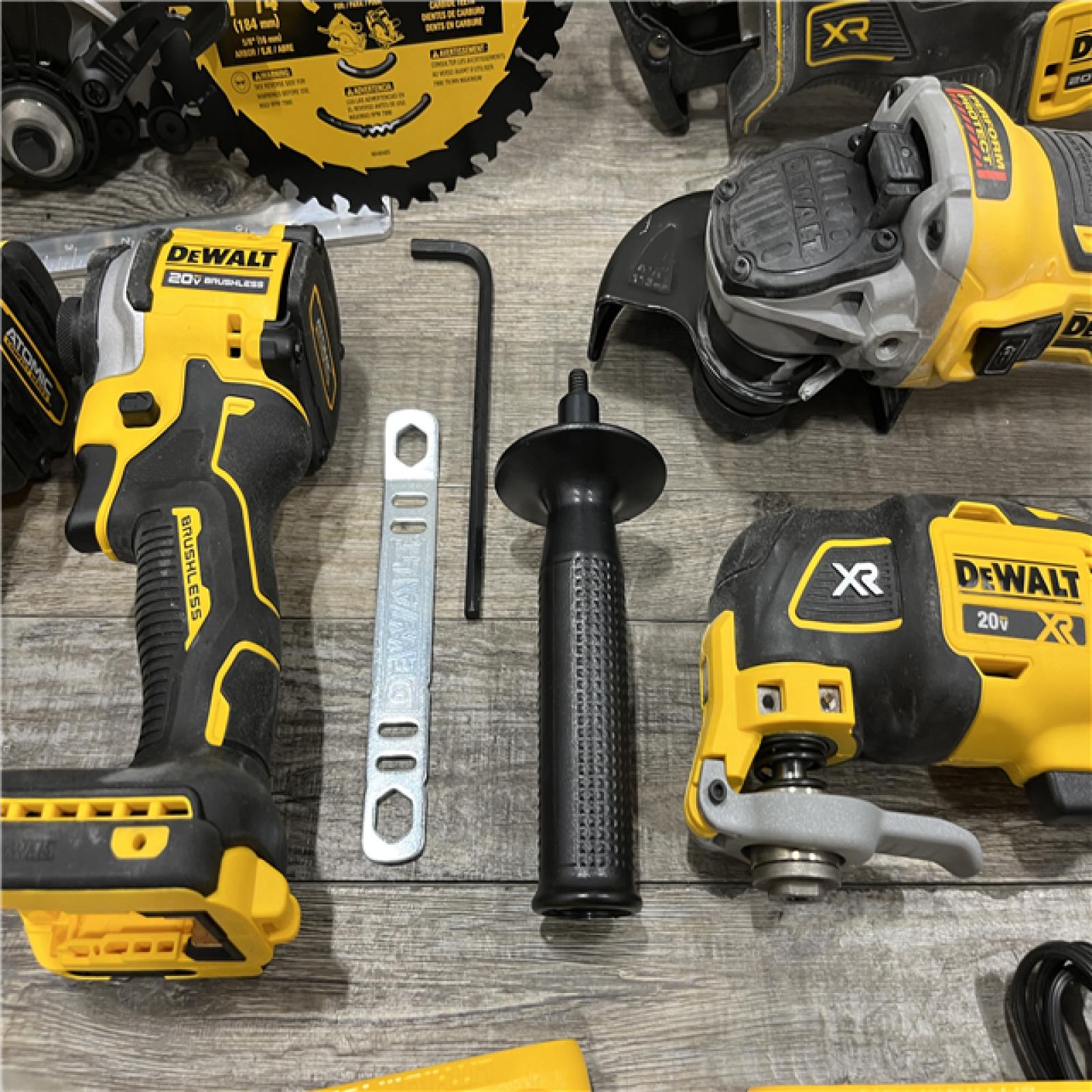 AS-IS DEWALT 20V MAX Lithium-Ion Cordless 6-Tool Combo Kit