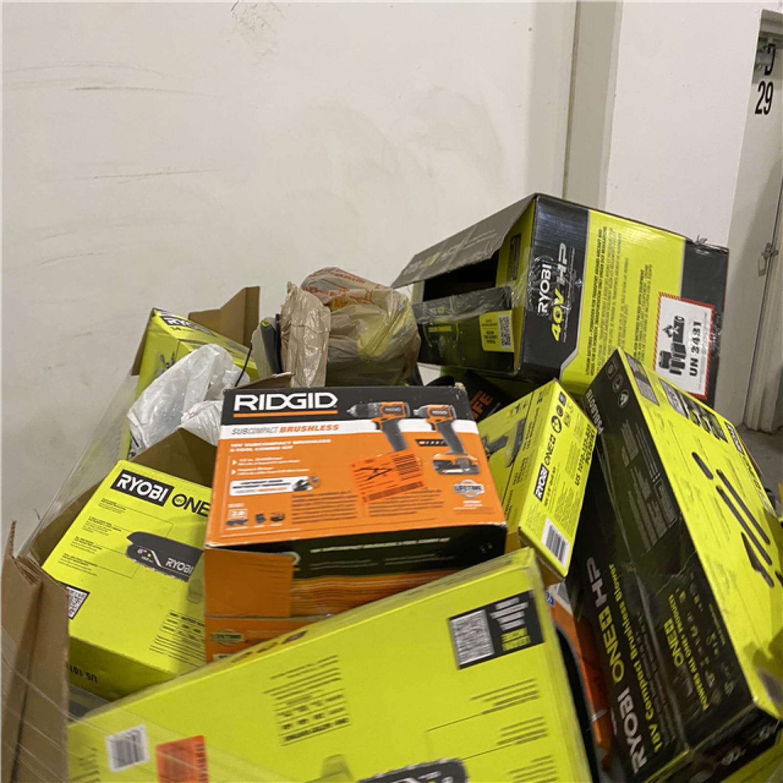 Dallas Location - As-Is Tool Pallet
