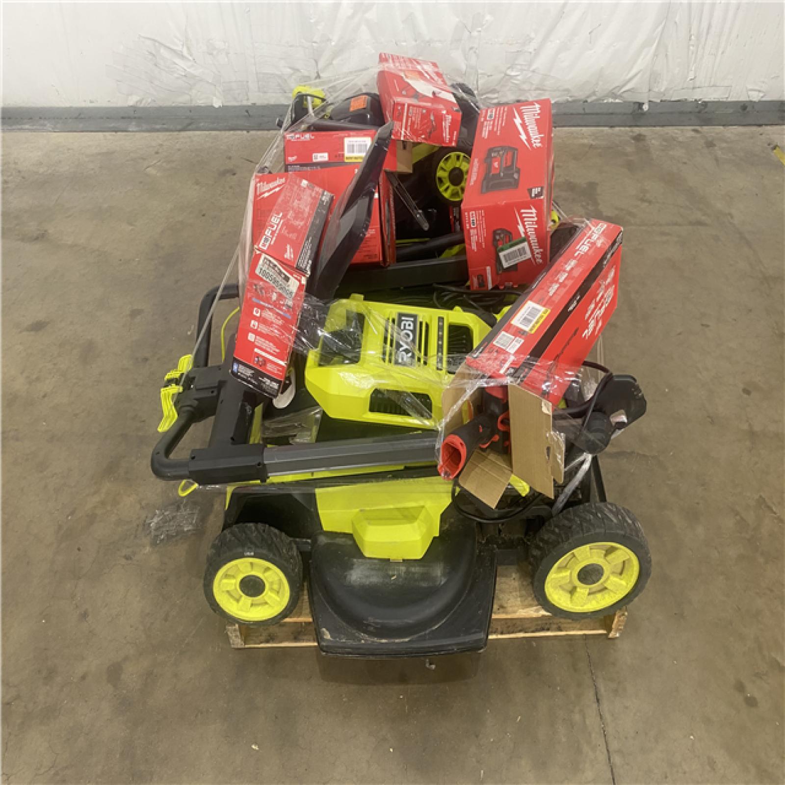 Houston Location AS IS - Tool Pallet