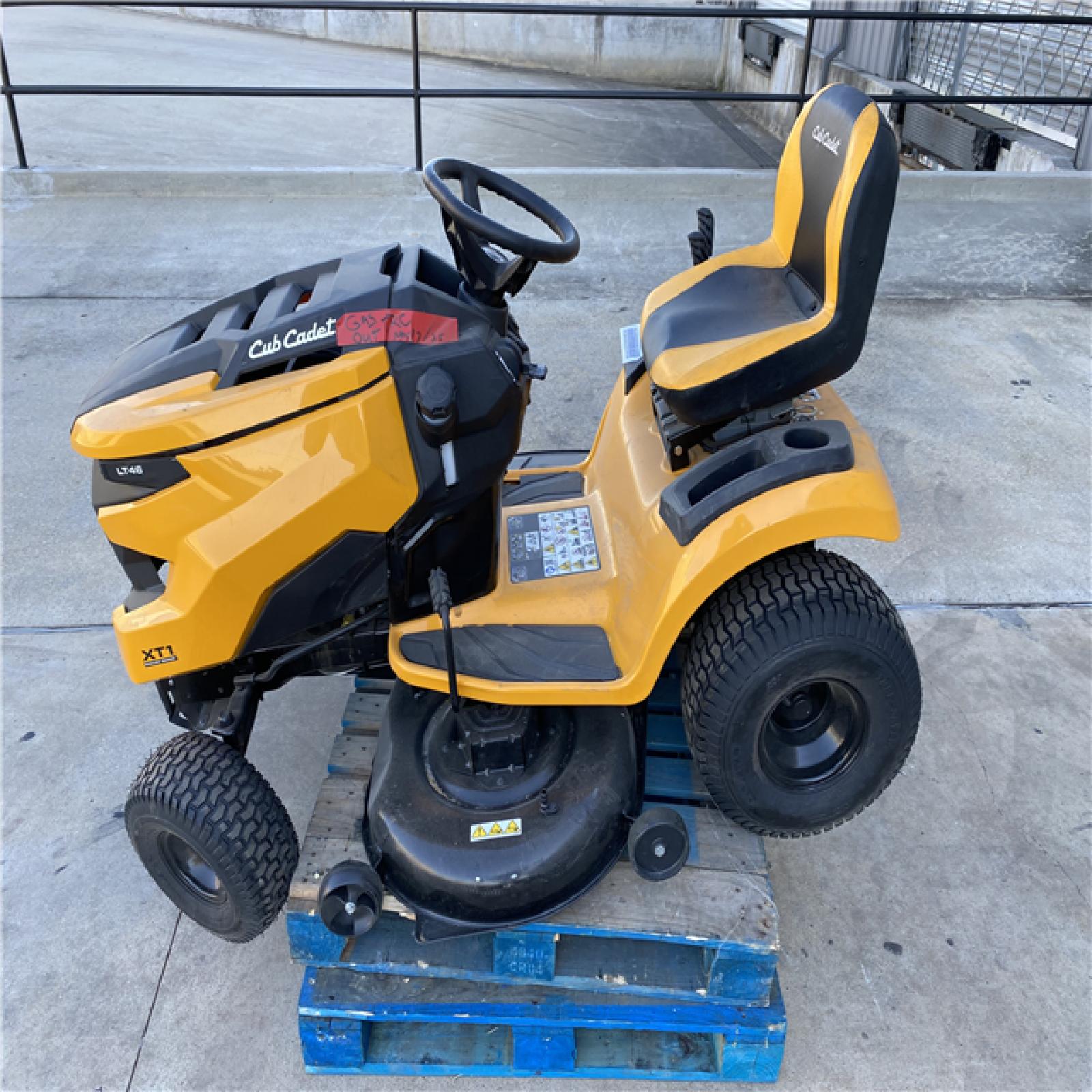 Houston Location AS-IS cub Cadet Enduro Series 46In