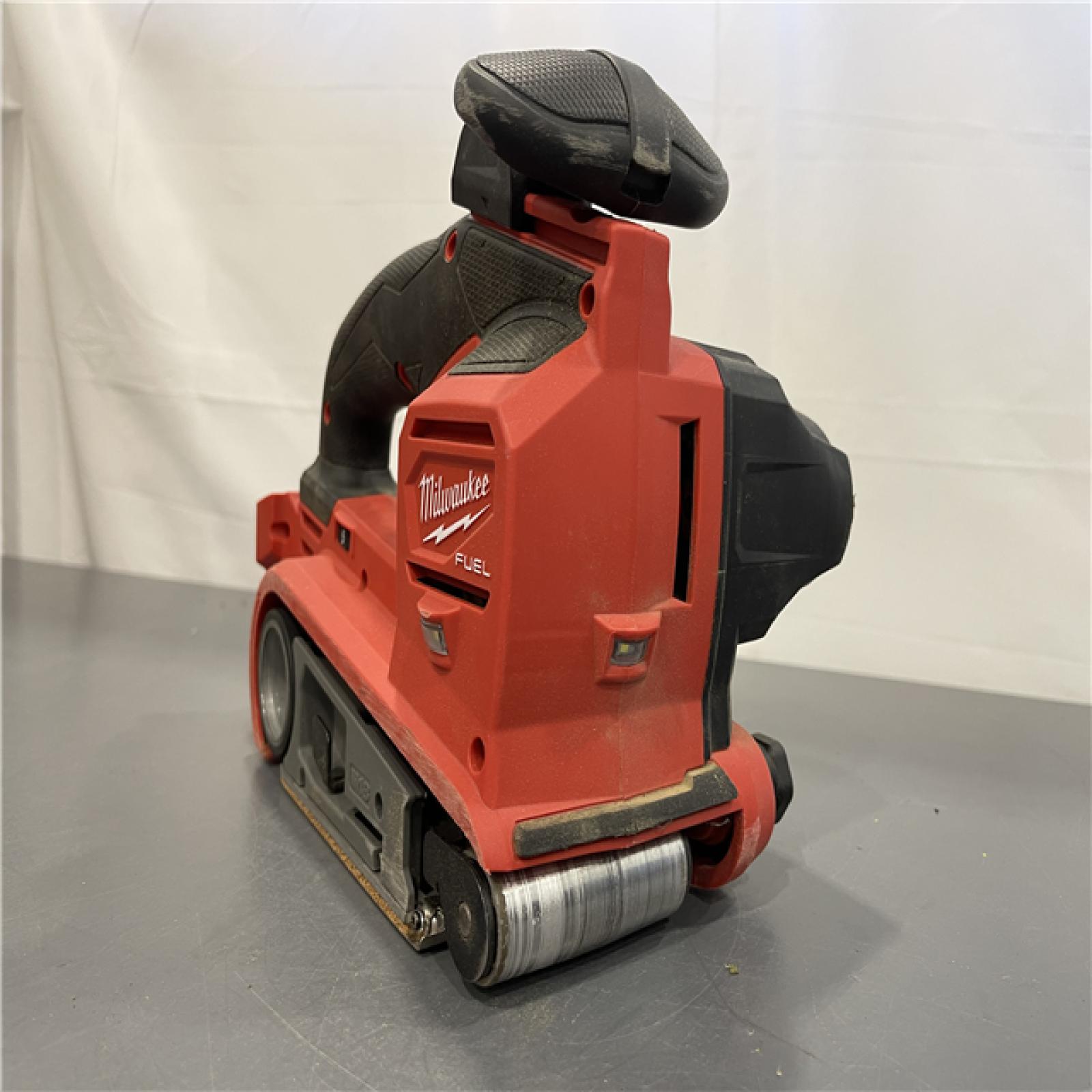 AS-IS - M18 FUEL 18-Volt Lithium-Ion Cordless Belt Sander (Tool-Only)