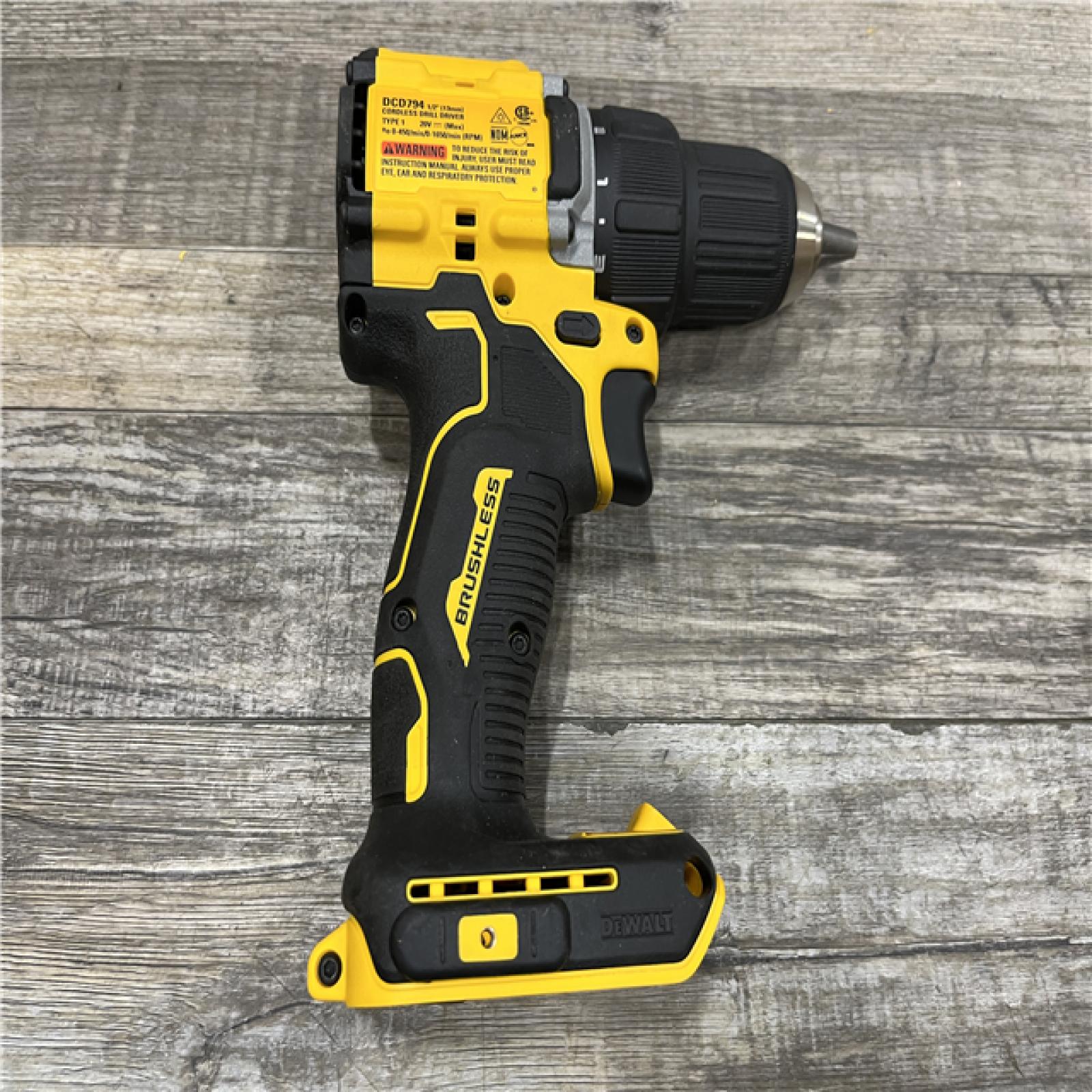 AS-IS DEWALT Atomic 20V Lithium-Ion Cordless Compact 1/2 in. Drill/Driver Kit