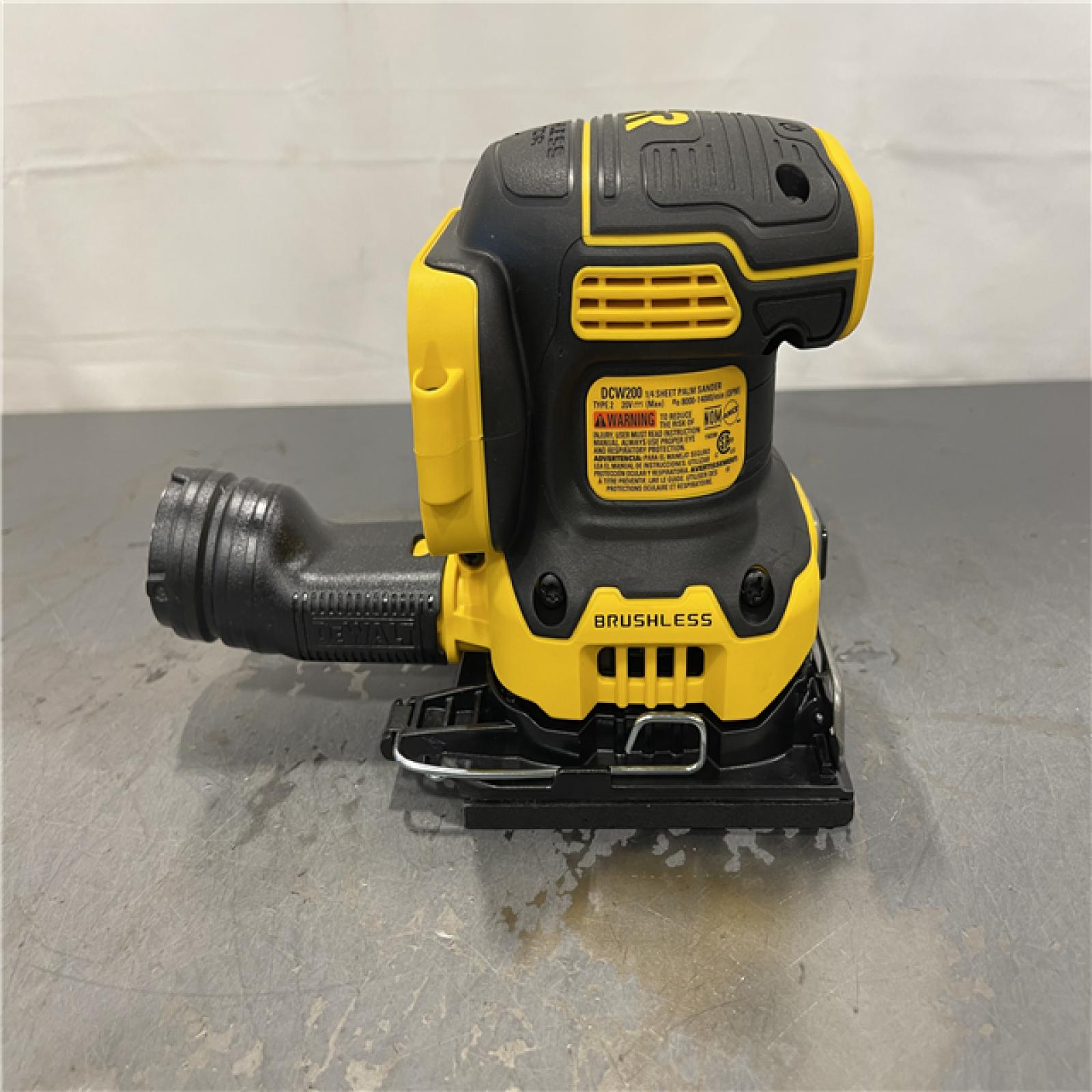 AS-IS - DEWALT 20V MAX XR Brushless Cordless 1/4 Sheet Variable Speed Sander