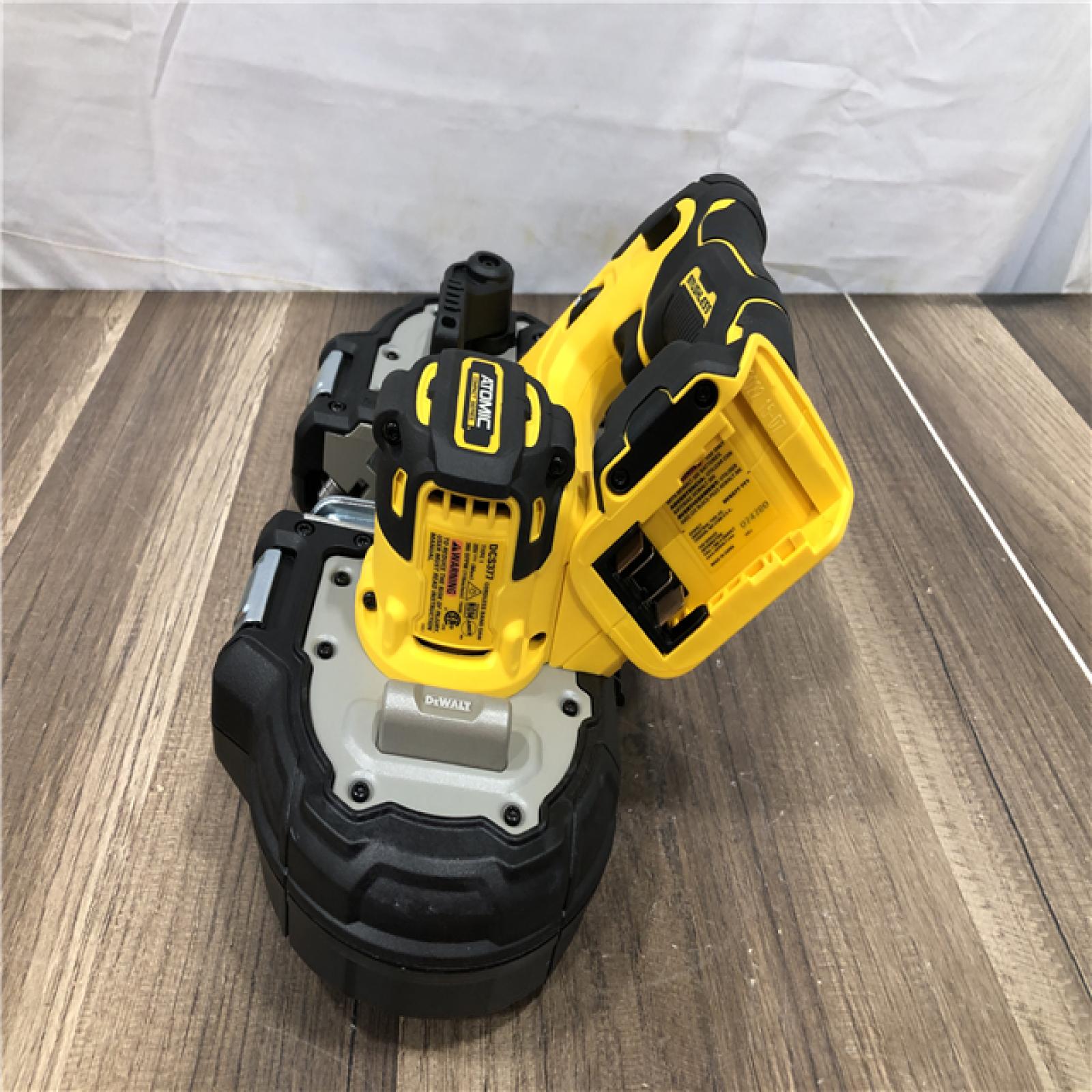 AS-IS DEWALT ATOMIC 20V MAX Lithium-Ion Cordless Brushless 1-3/4 in. Bandsaw Kit
