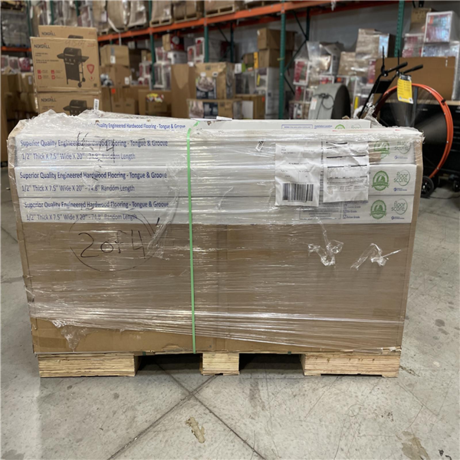 DALLAS LOCATION- ASPEN FLOORING Ire Mist XL Euro Oak 1/2 in. T x 7.5 in. W Tongue and Groove HARDWOOD FLOORING PALLET (37 CASES)